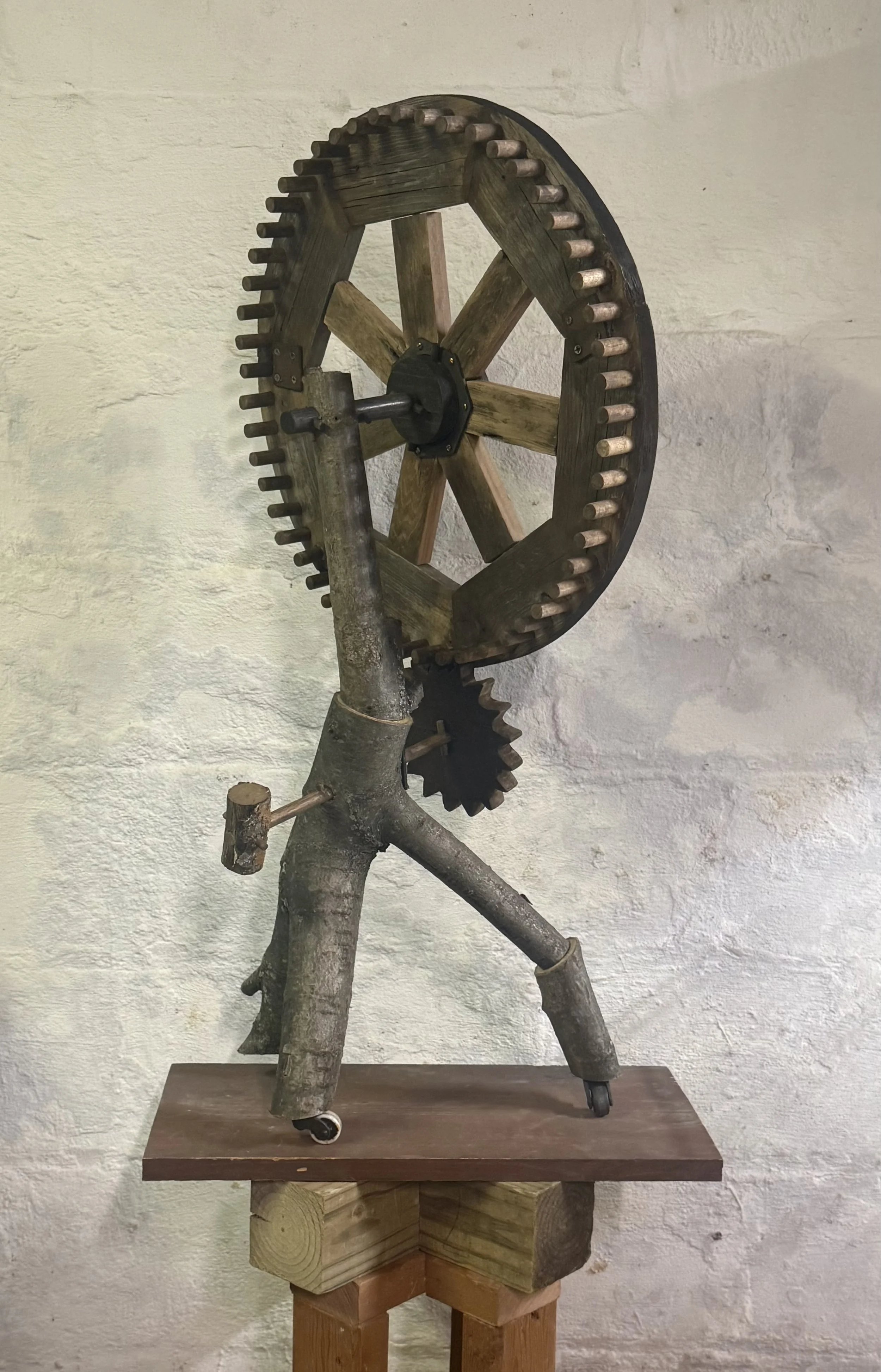 DERANGEMENT OF THE LINEN WEAVERS SON 2026
Scrap Wood, Tree Branch
18"x34"x14"