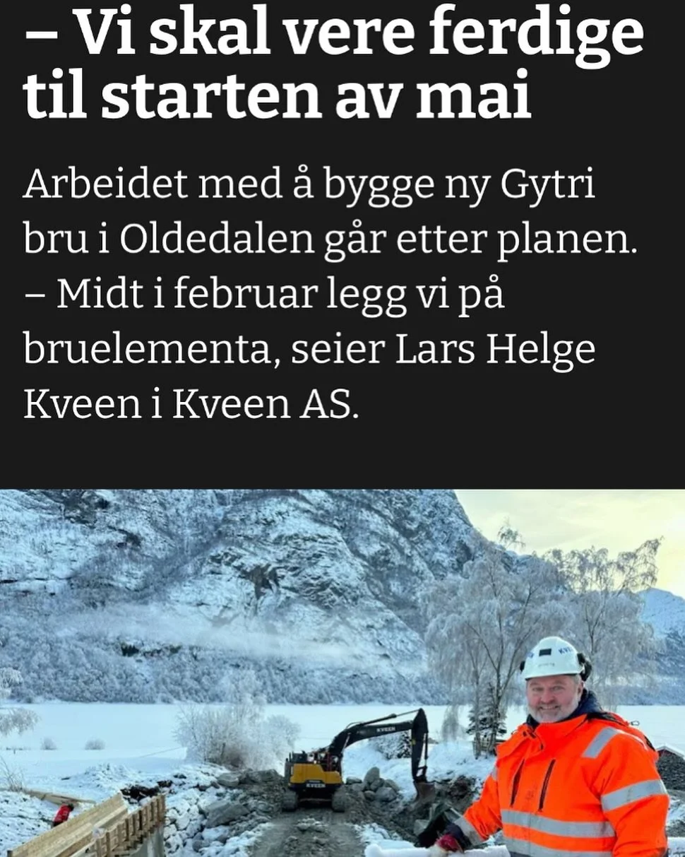 Kveen Anlegg er i gang med bygging av ny Gytri bru i Oldedalen 👷🏼 No legg vi mur langs elva. Vi utf&oslash;rer ogs&aring; plastring av elvebotnen f&oslash;r bruelementa kjem i februar 🚜👏🏼🏗️

#kveenanlegg #vibyggjersteinp&aring;stein #gytribru