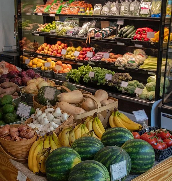 Madison Natural Foods is a downtown Marshall market offering fresh local produce, cold drinks, and a selection of grab-and-go sandwiches and treats. It’s a convenient stop for quick, wholesome food made with regional ingredients and everyday essentia