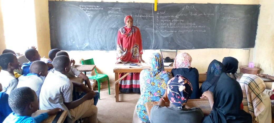School visit in Sansfil 2.jpg