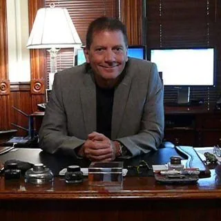 Al DeCotiis headshot