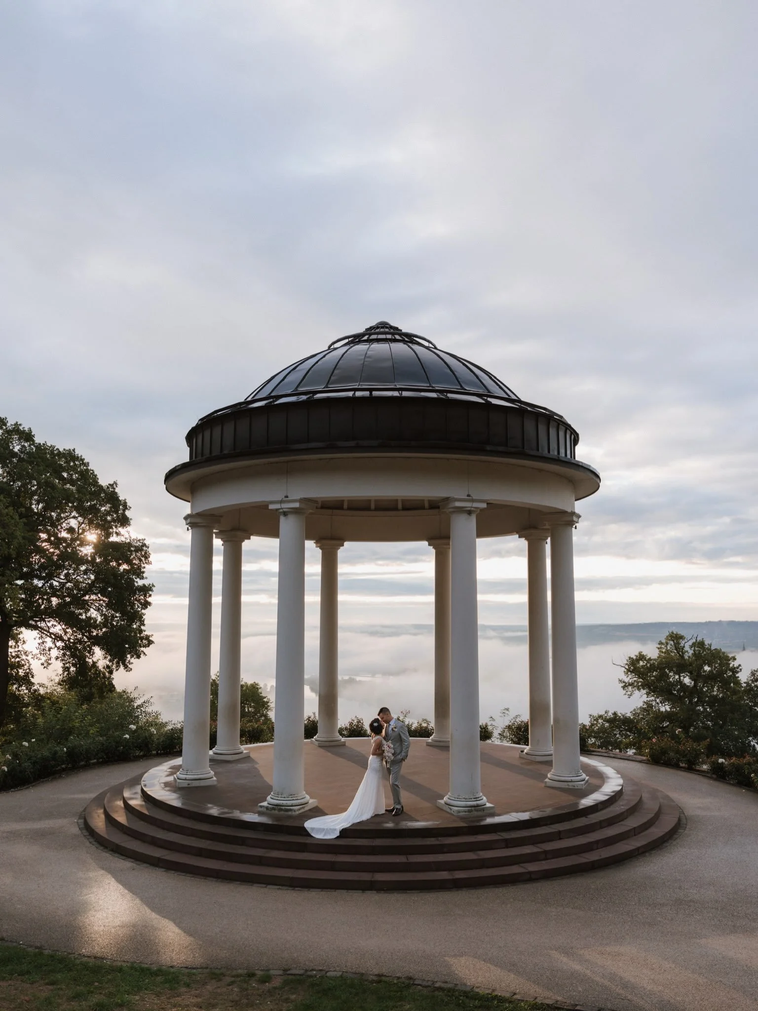 A Romantic Elopement in R&uuml;desheim 🤍

An intimate sunrise ceremony overlooking the Rhine Valley, surrounded by breathtaking views, the magic of the early morning light, and their four closest loved ones. 🤍

C &amp; B started their special day w
