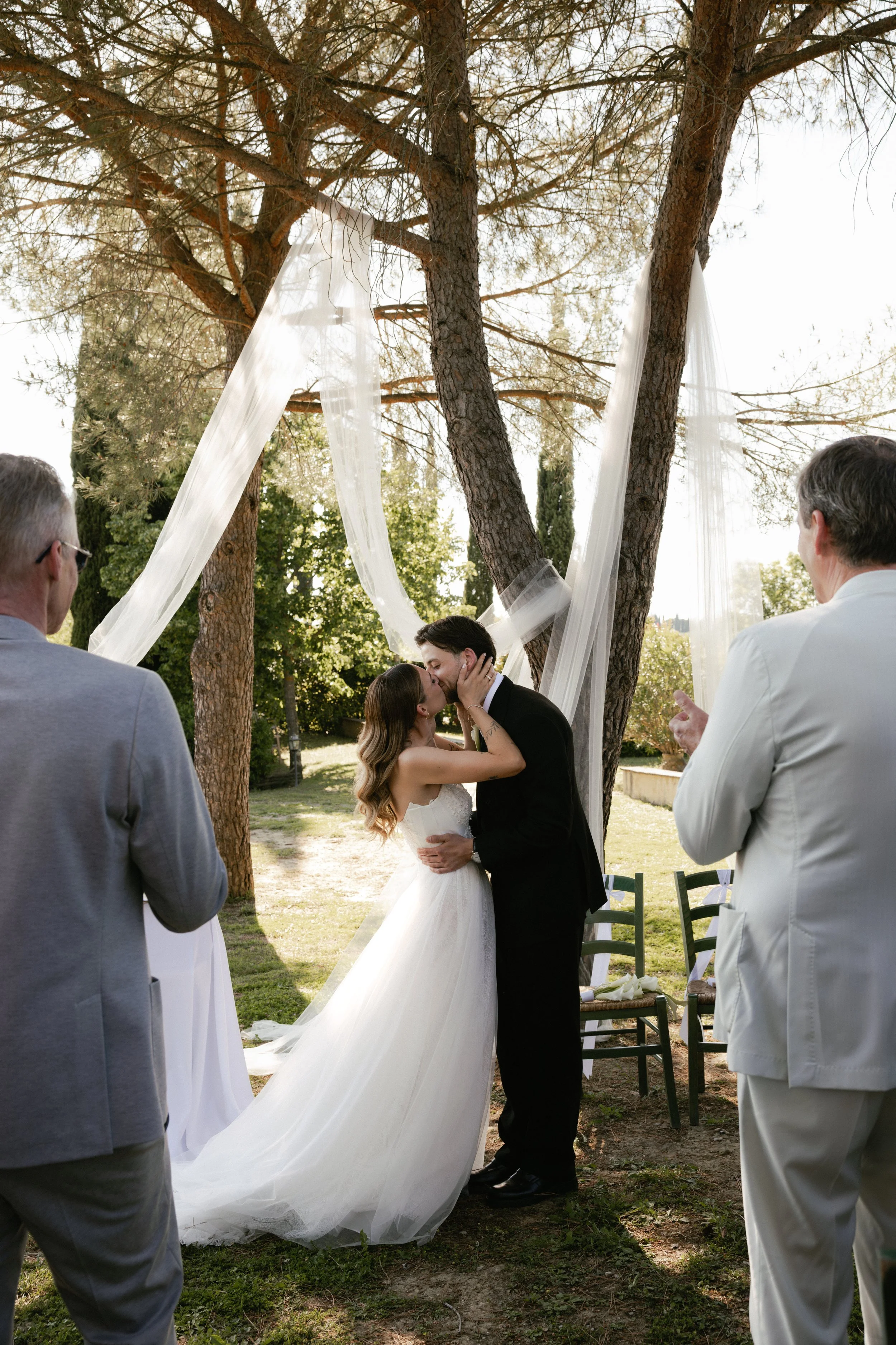 l+j_thesusanlampart_wedding day-30.jpg
