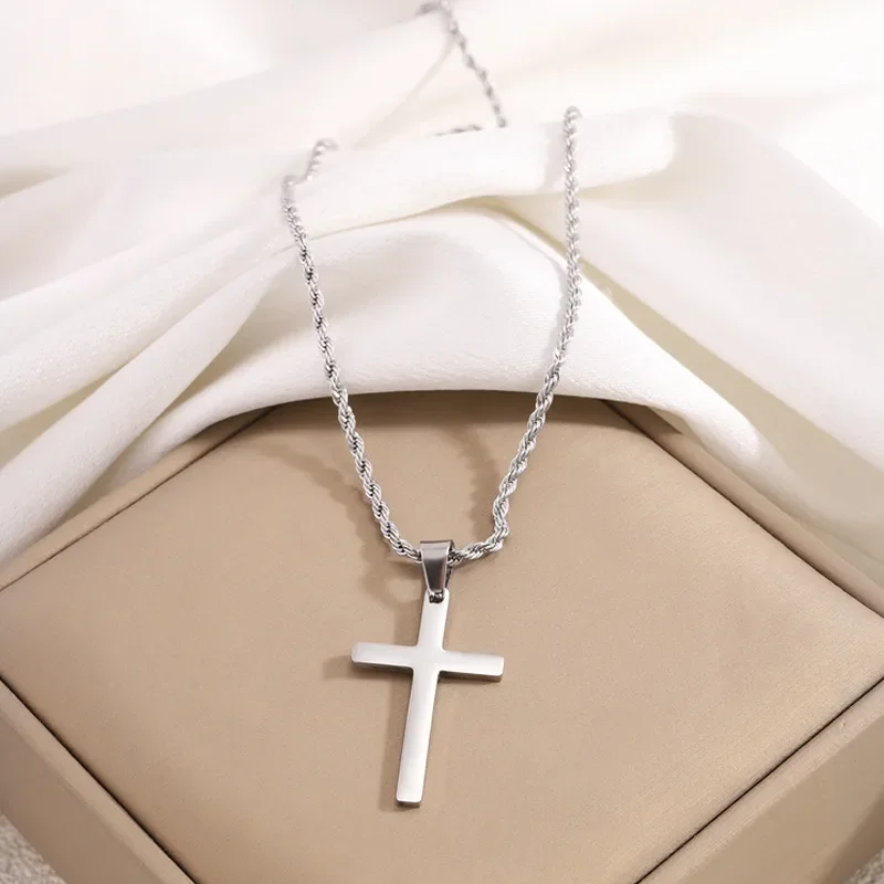 Eastlux Cross Pendant Chain