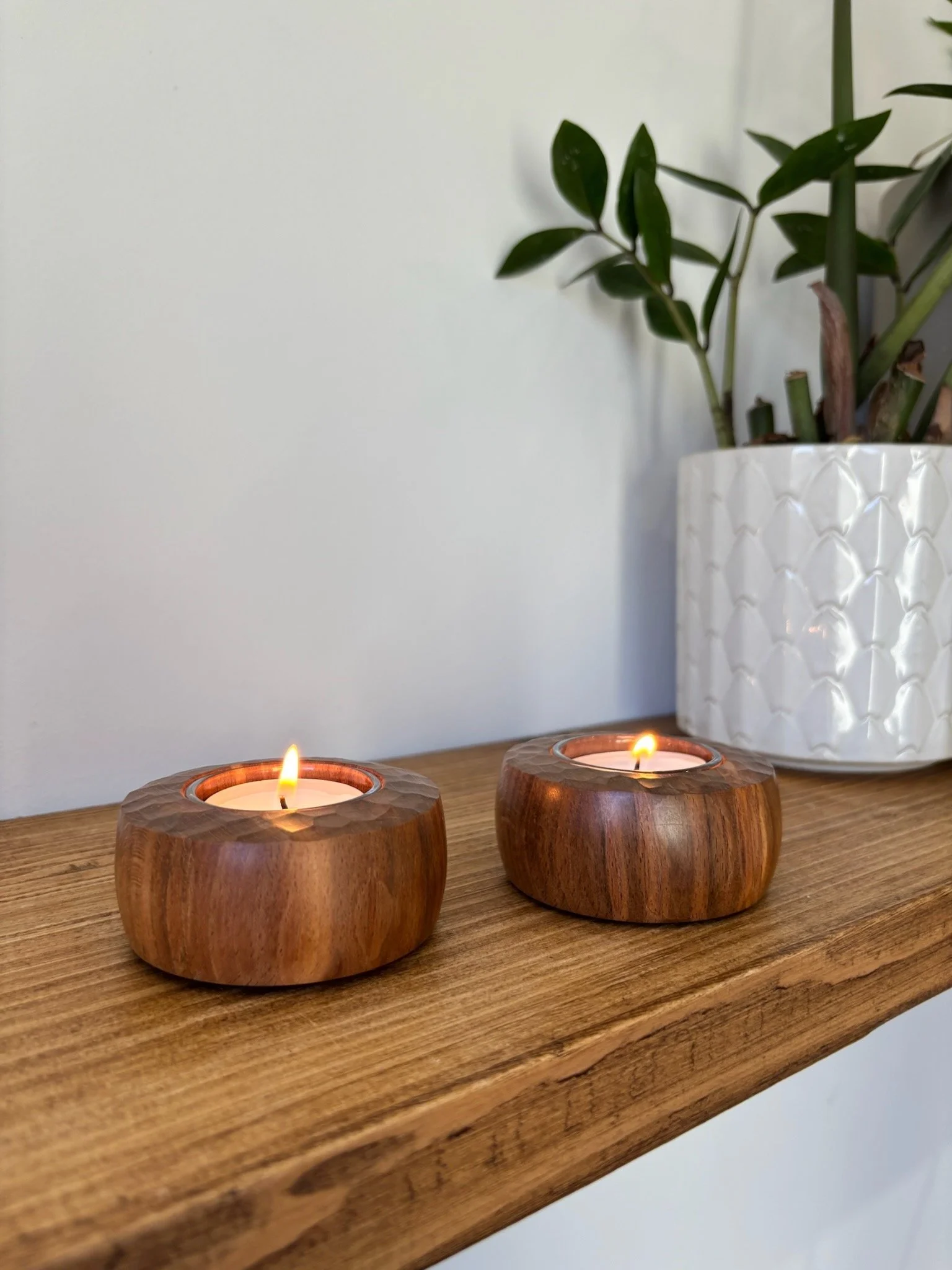 Small tea light holder