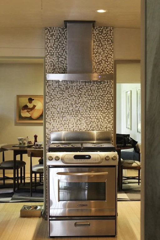 MID MOD MAD KITCHEN