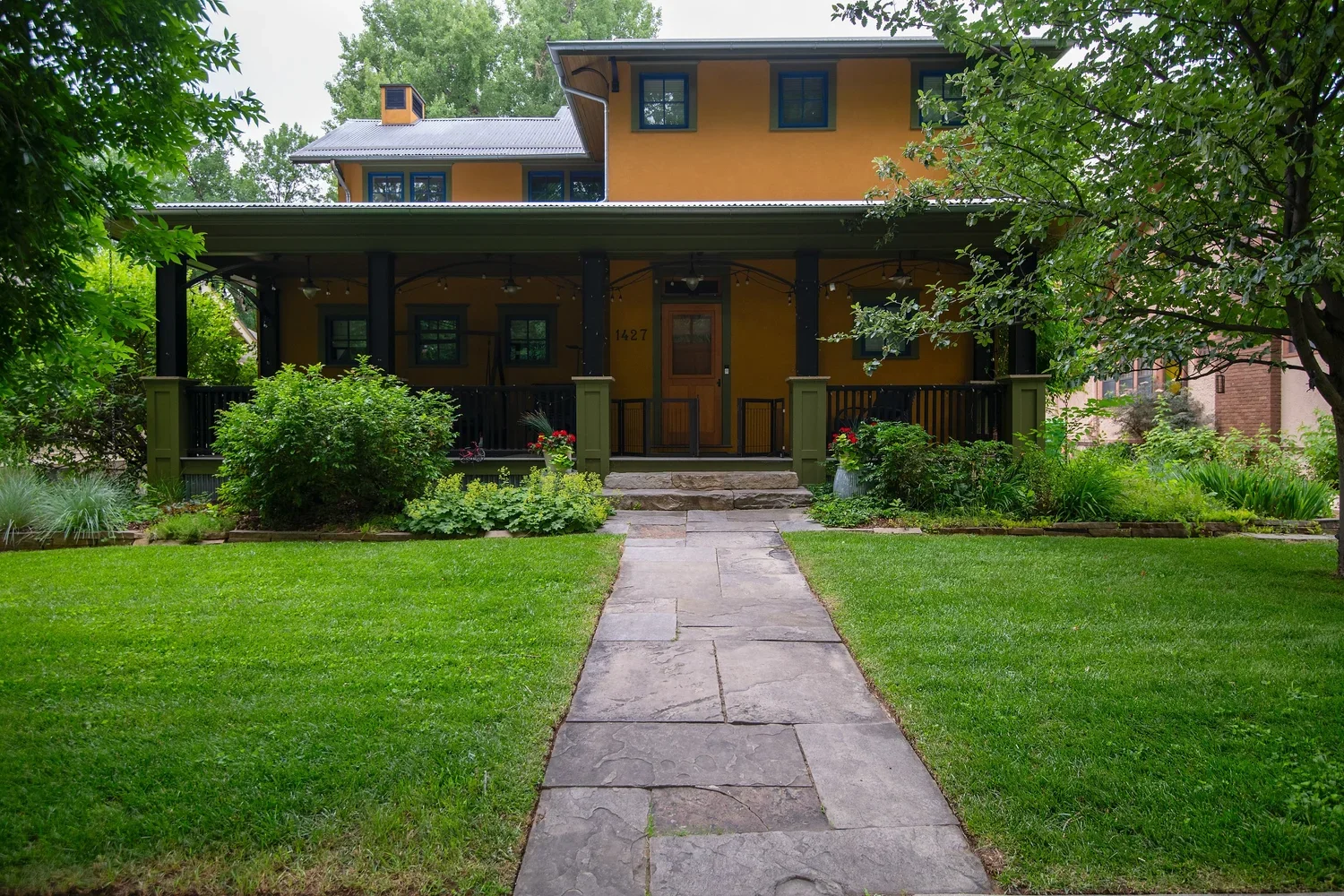 modern-home-landscaping-clean-lawn-and-design.jpg+(2).webp