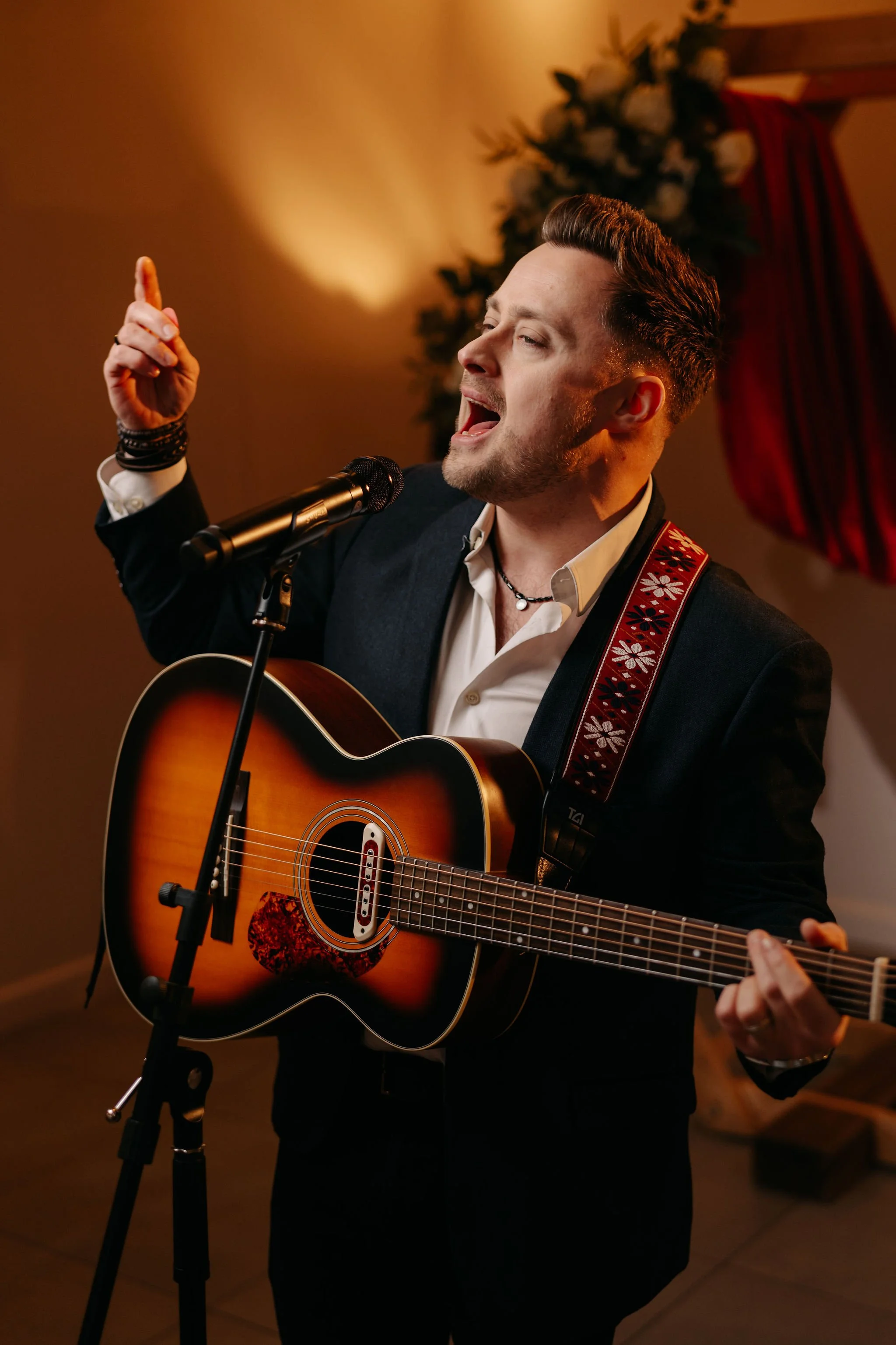 rock and pop cover musician for weddings events