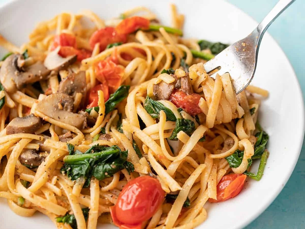 Making Pasta Healthier: Three Simple Tips