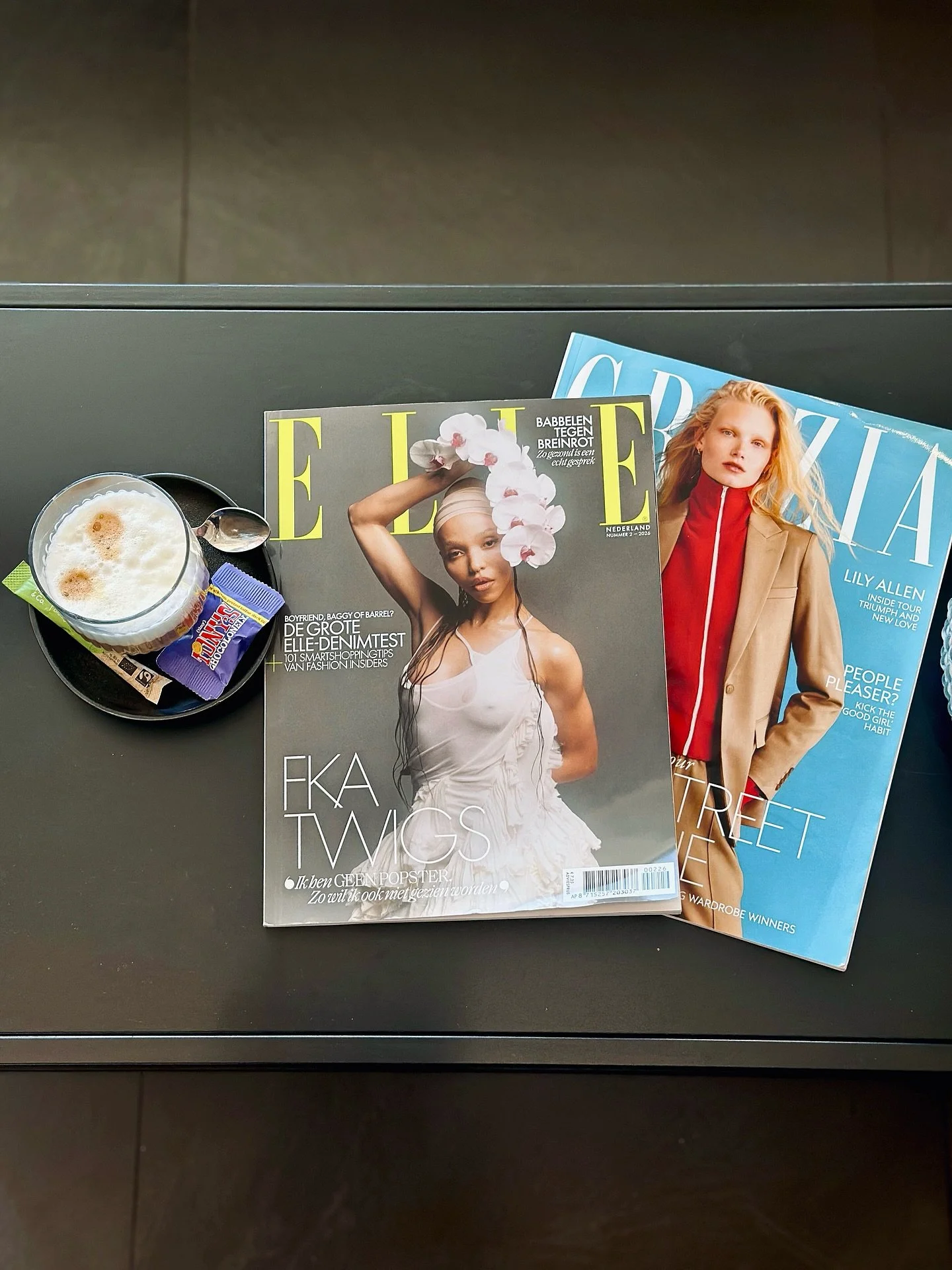 Take a moment to unwind✨

At our salons it&rsquo;s all about focusing on yourself whilst having a sip of perfectly made coffee &amp; flipping through  the latest style inspiration .

Book your appointment with ROOM Hairdressing Team  through the link