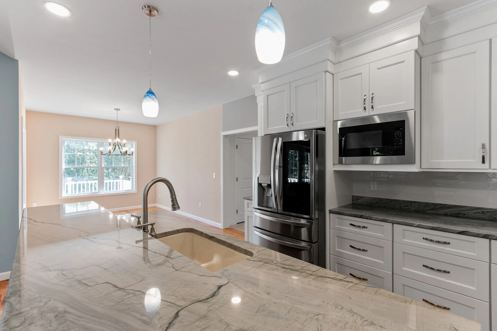 Kitchen Island.jpg