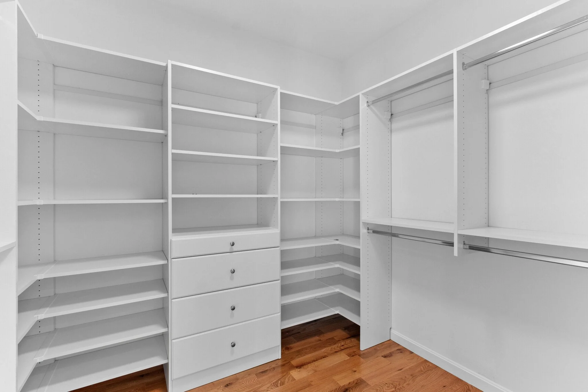 Primary Walk-In.jpg