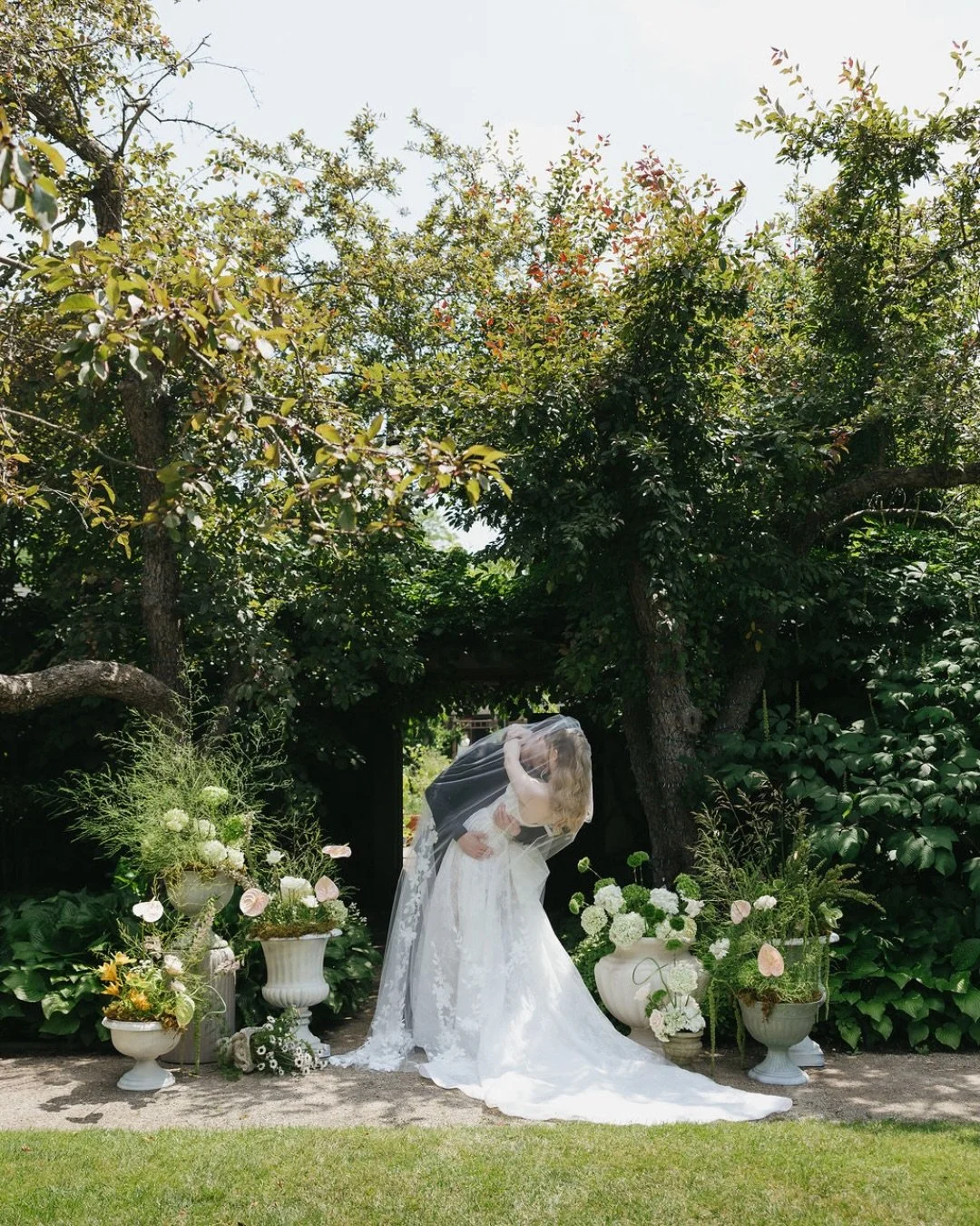 POV: You get married @langdonhall 

Stone walls. Garden Light. Stunning Grounds. A venue that does the talking. A planner and a team of vendors who just get it. And a day you&rsquo;ll never forget. 

Sound perfect? Inquires are open at the link in ou