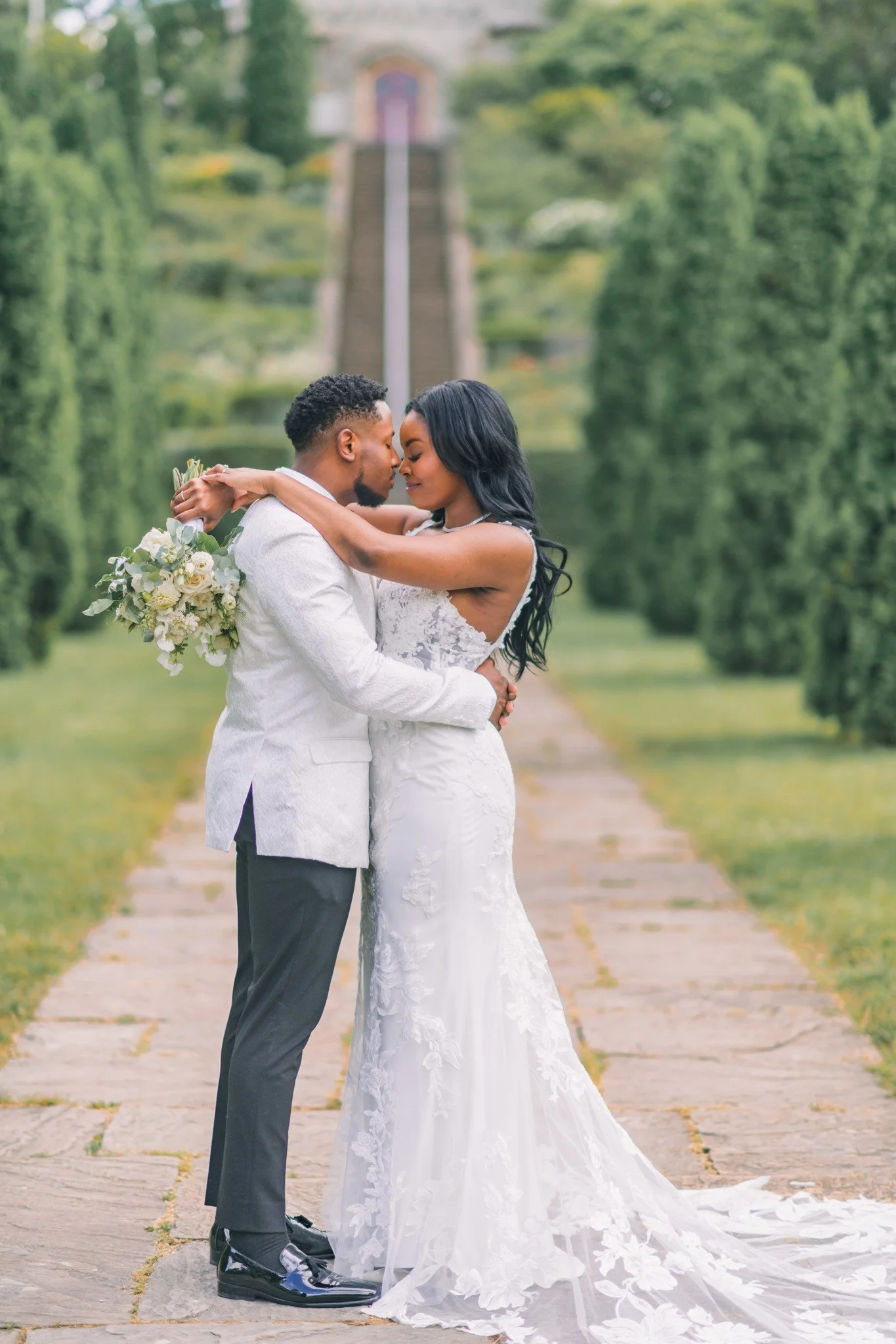 Leticia + Jered: Carmens Event Centre
