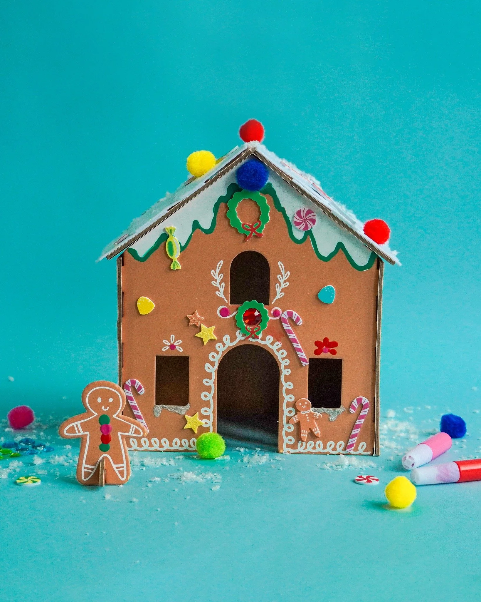 CRAFT_Gingerbread House Kit.jpg