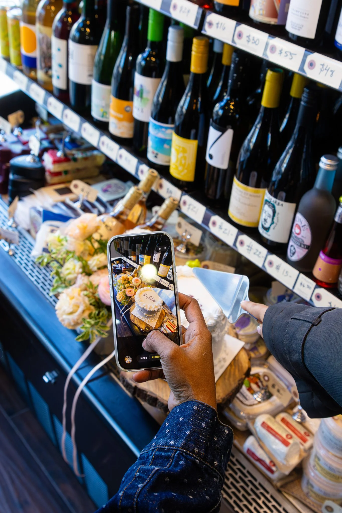 Displaying the power of social media and how it works from behind the scenes.