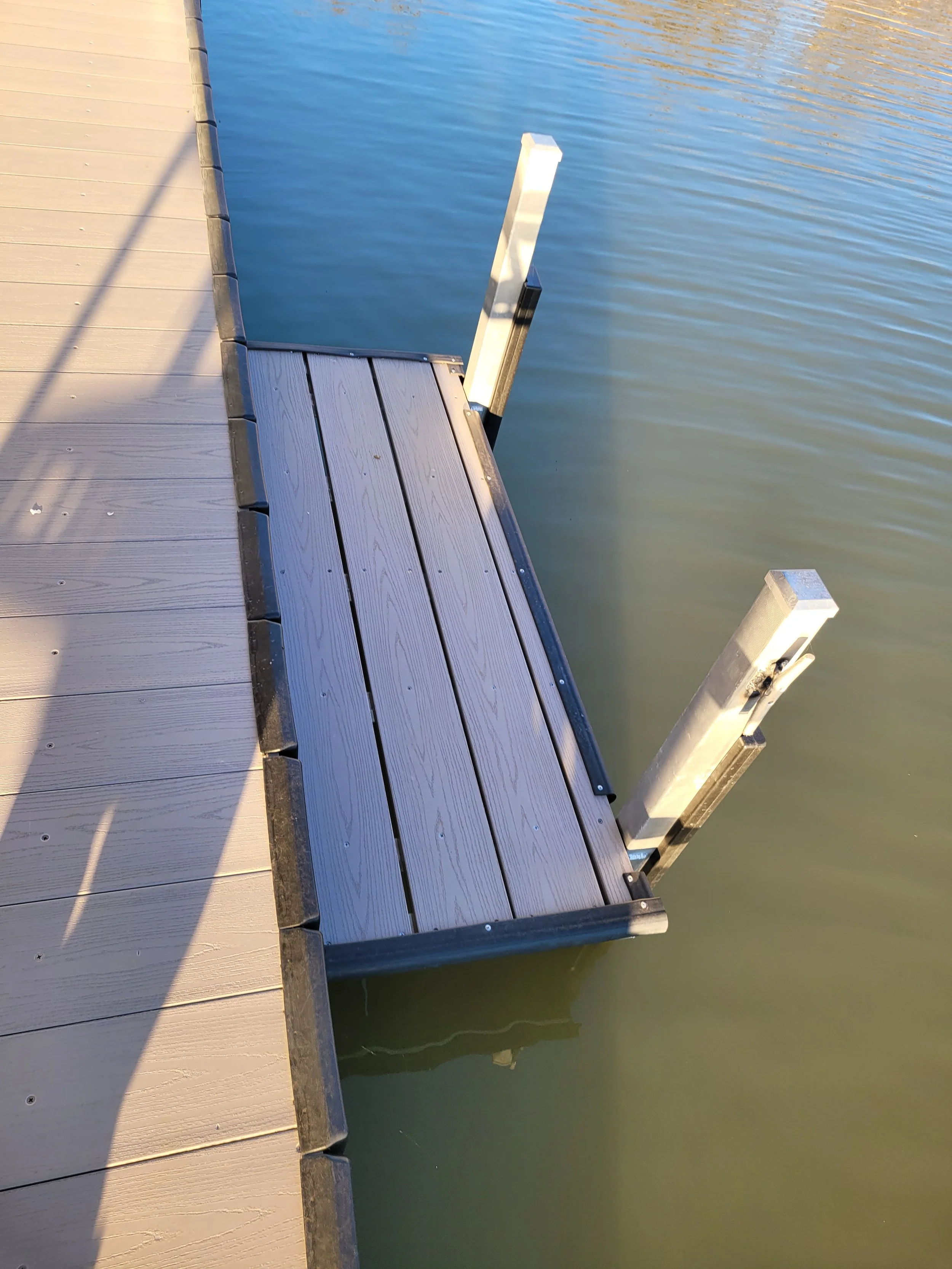 Boat Tie Up With Bumpers