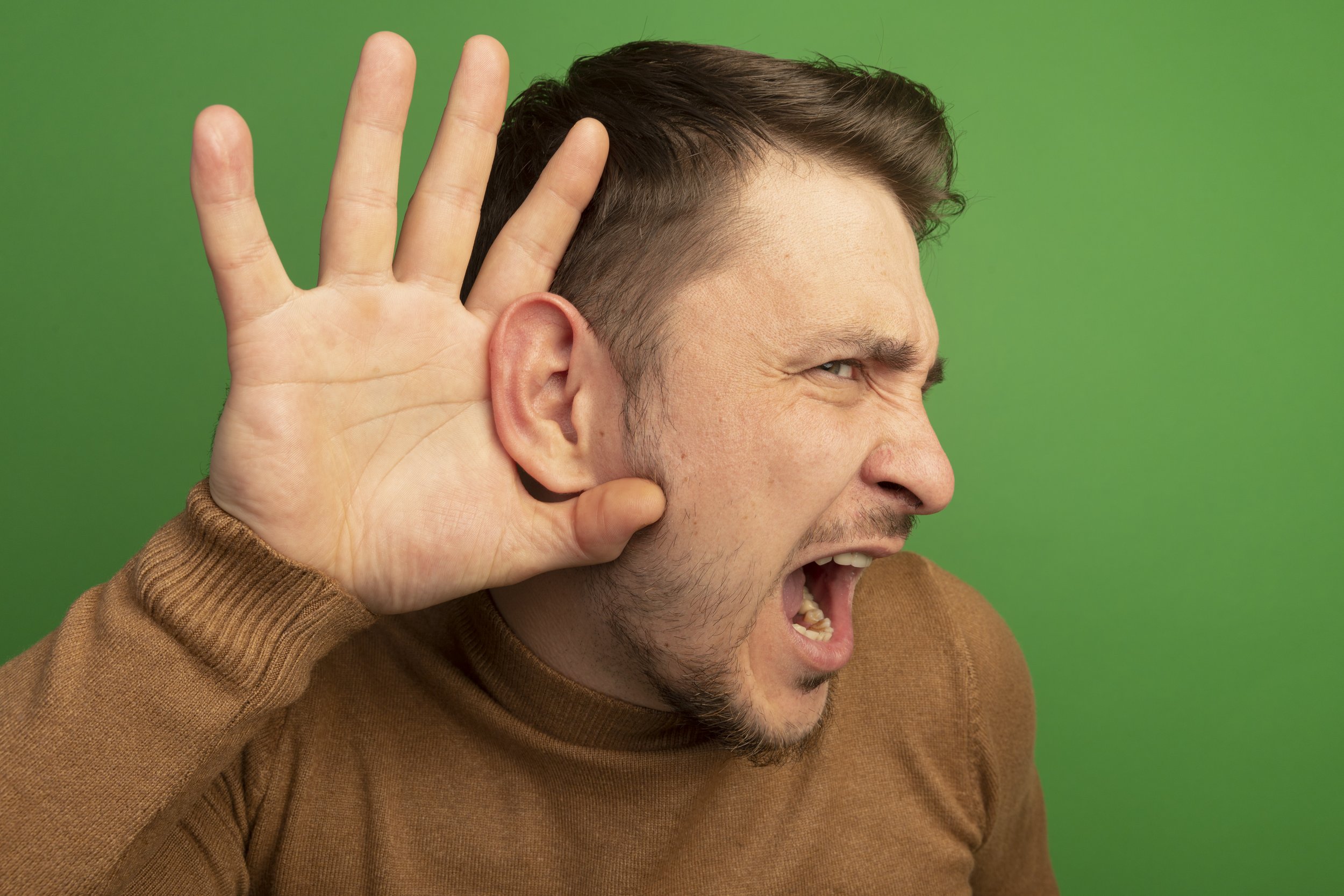 7 signes que vous devriez peut-être consulter un audioprothésiste ! (et que beaucoup ignore)