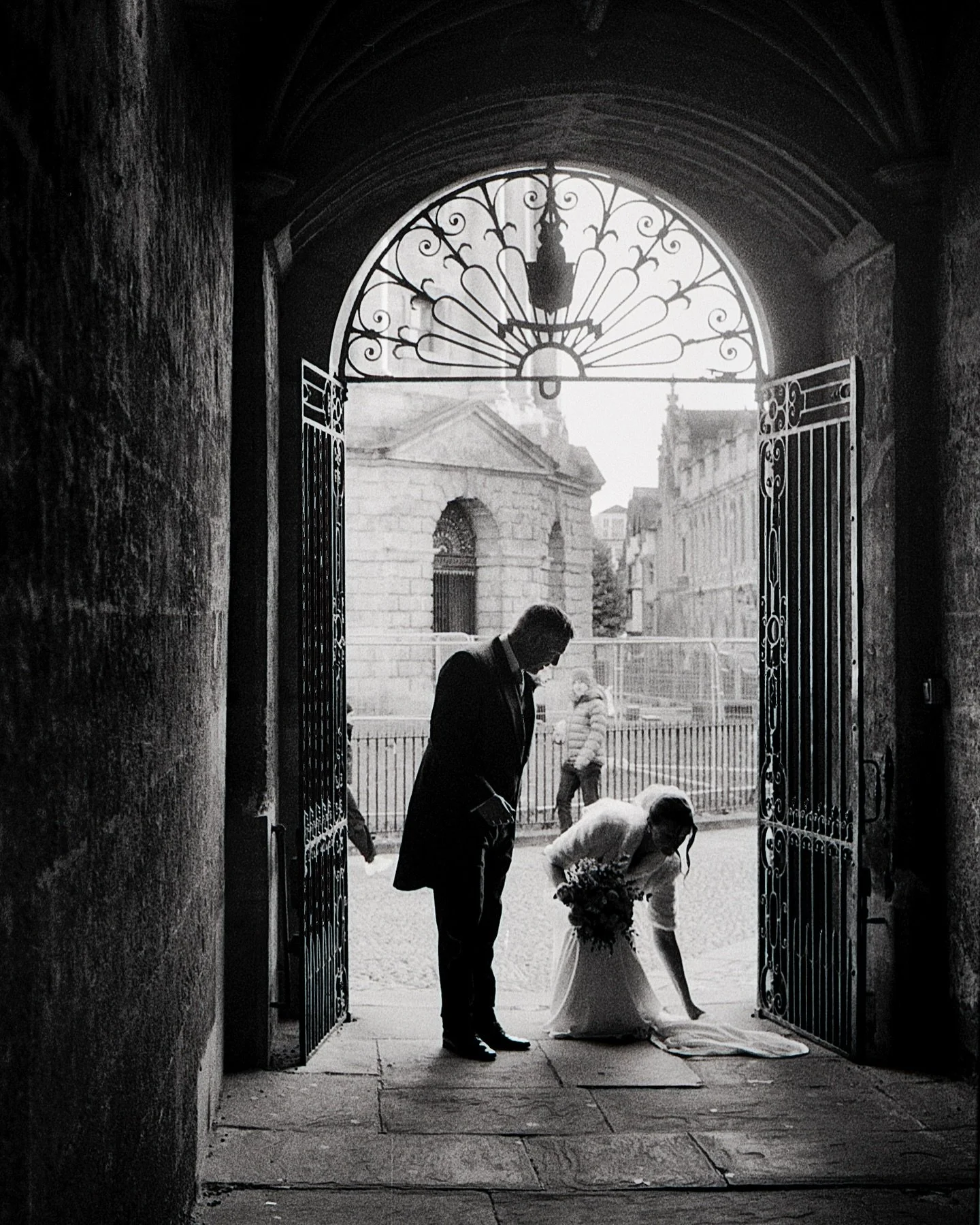 Candid wedding moment captured on 35mm film. 

#35mmfilmphotography #35mmweddingphotography #filmweddingphotographer #filmphotography #analogicphotography #analogweddingphotographer #oxfordshireweddingphotographer #developathome #blackandwhitephotogr