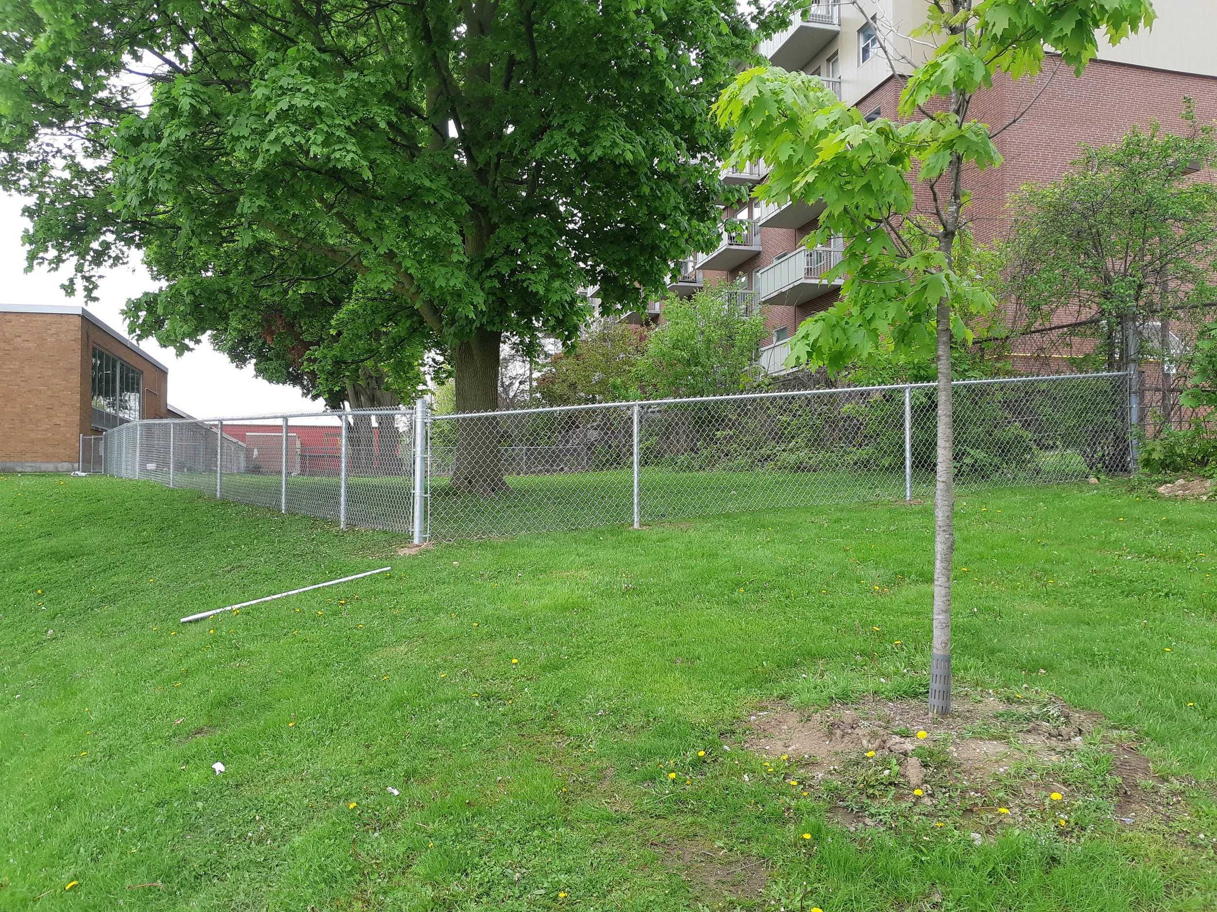 Chain link install @ eagle heights public school