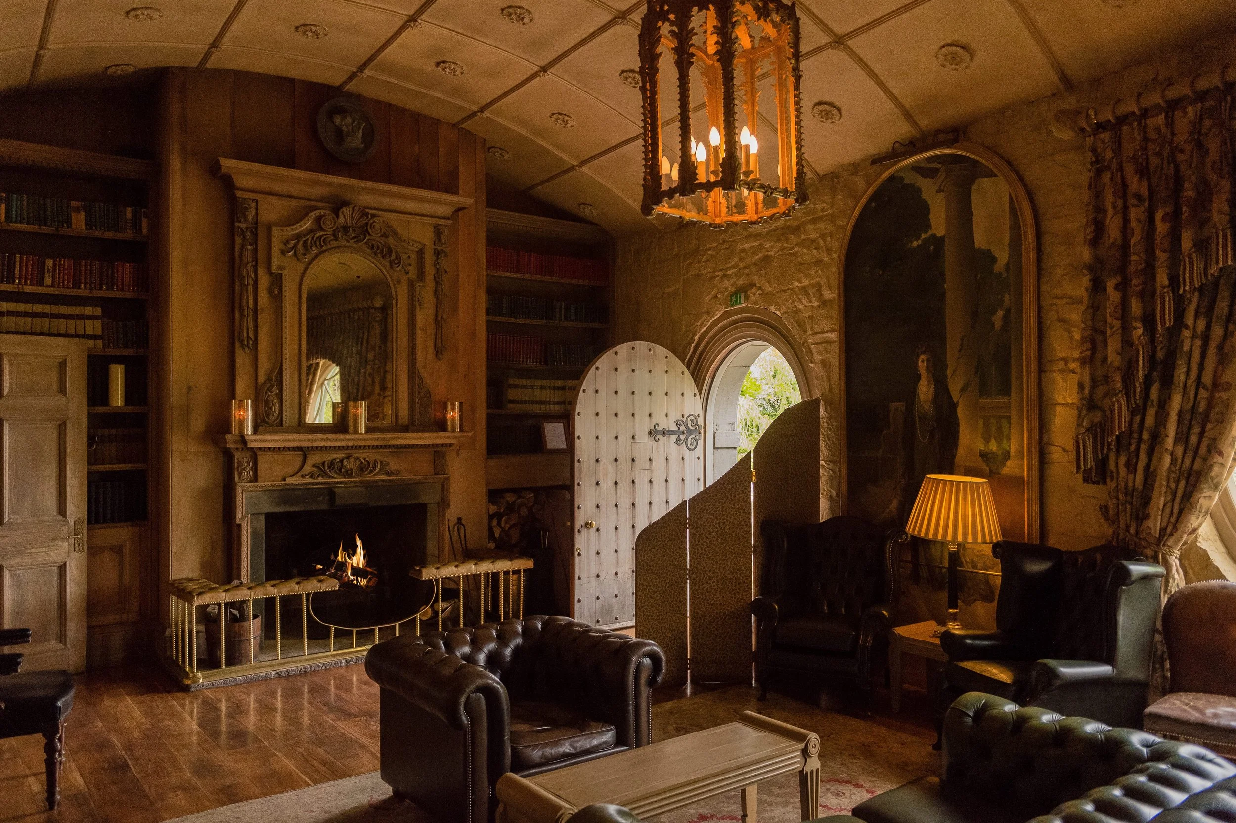 Lyon’s Den Interior