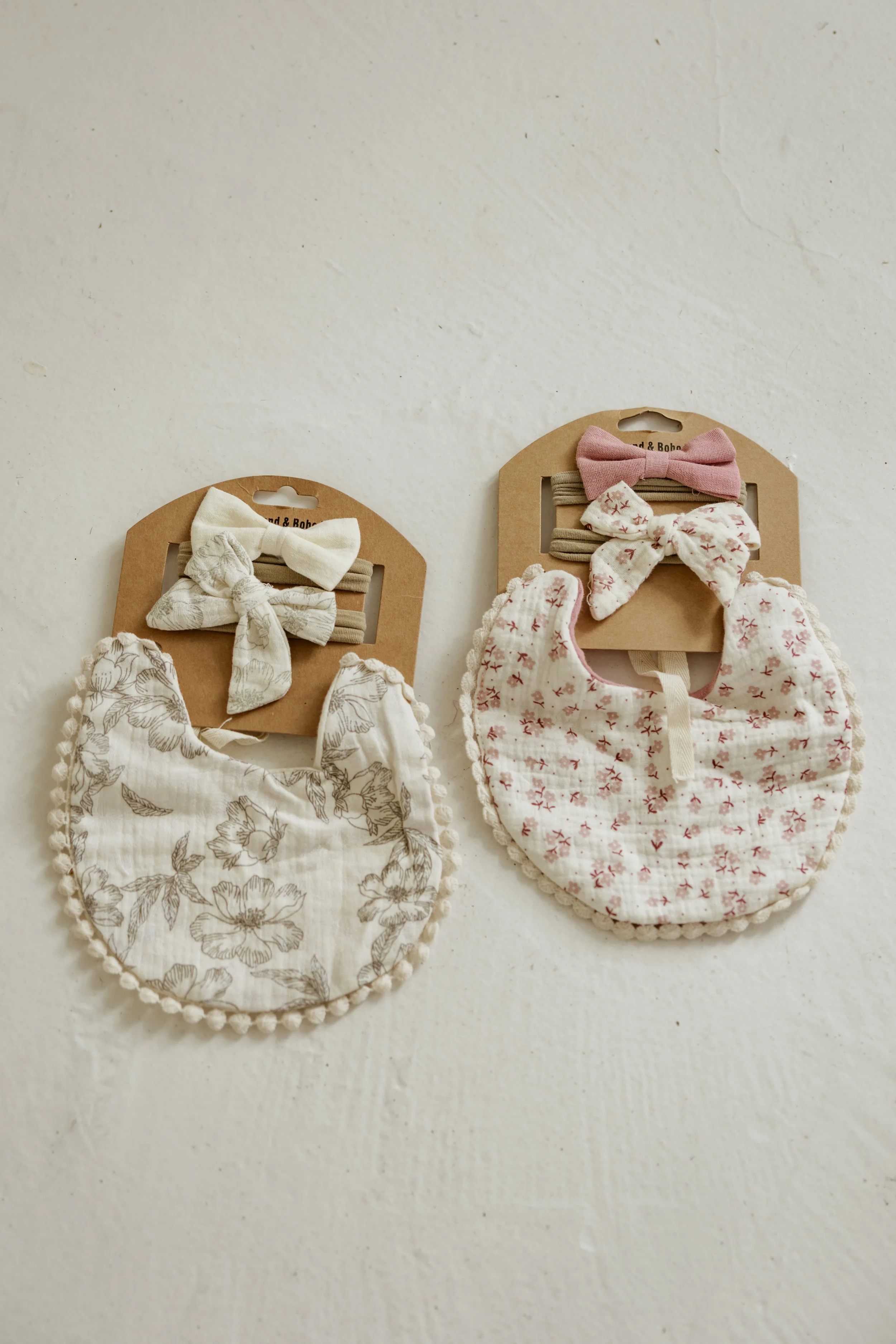 Bibs and bow set
