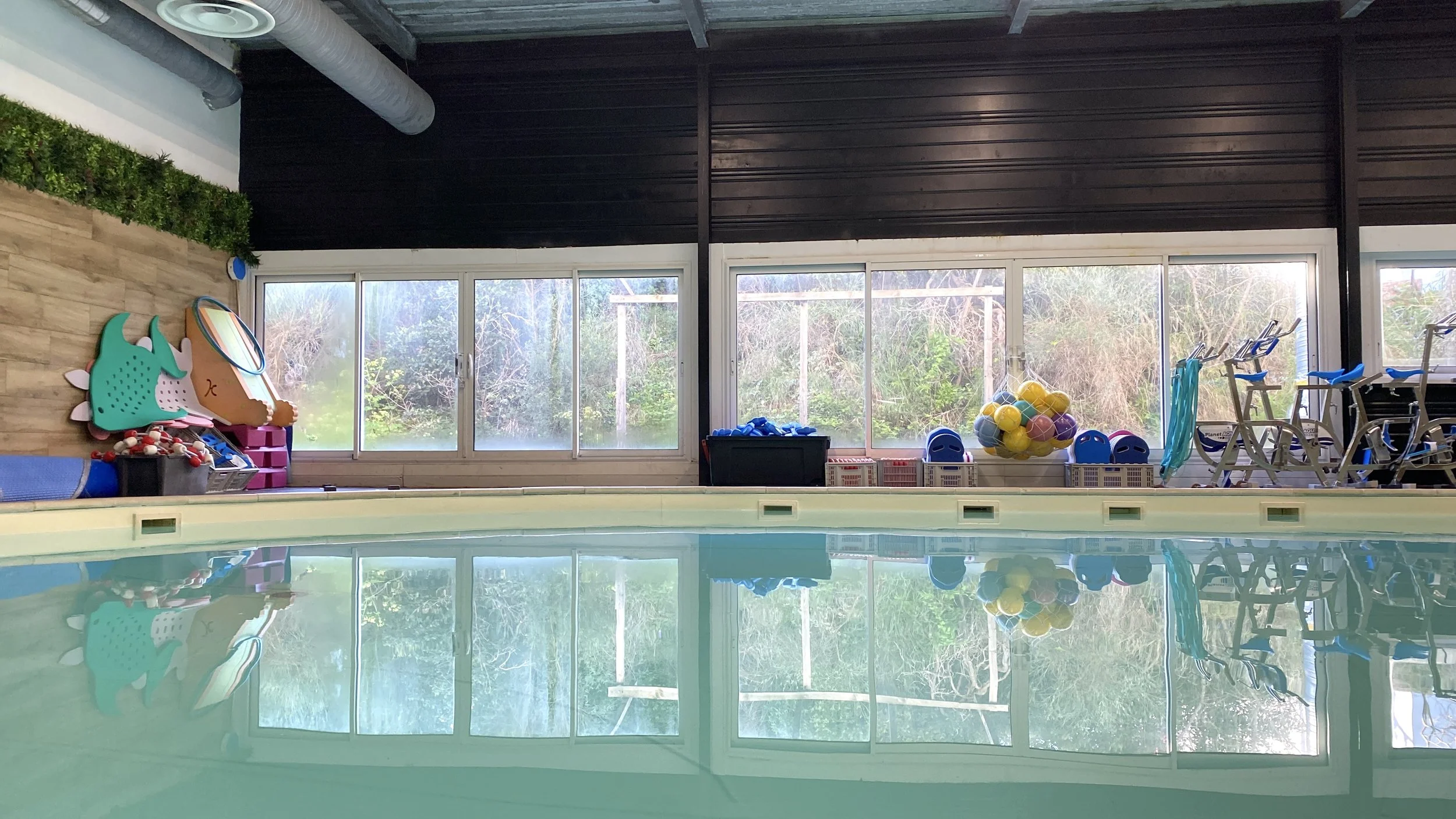 Piscine et cours d'aquafitness aquabike bébé nageur SFC Sports Fitness Center La Valette du Var