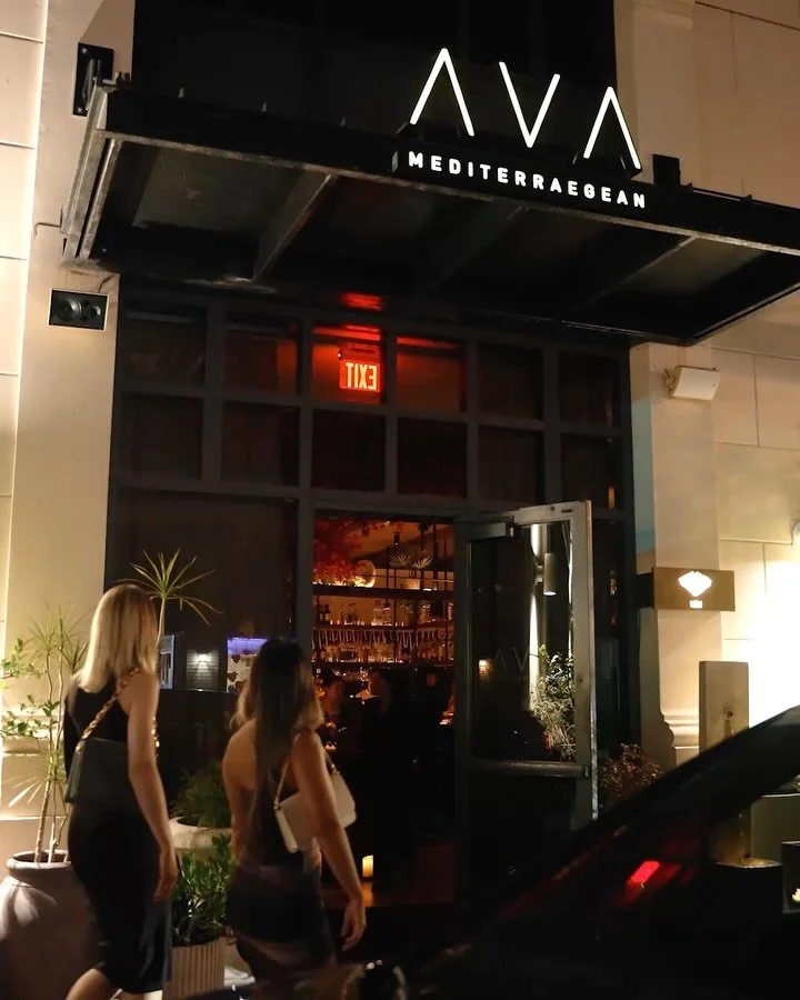 The kind of evening that starts with good food and turns into hours of conversation, cocktails, and memories worth holding onto. We look forward to welcoming you to AVA MediterrAegean soon! #AVAMediterrAegean | #PAREA