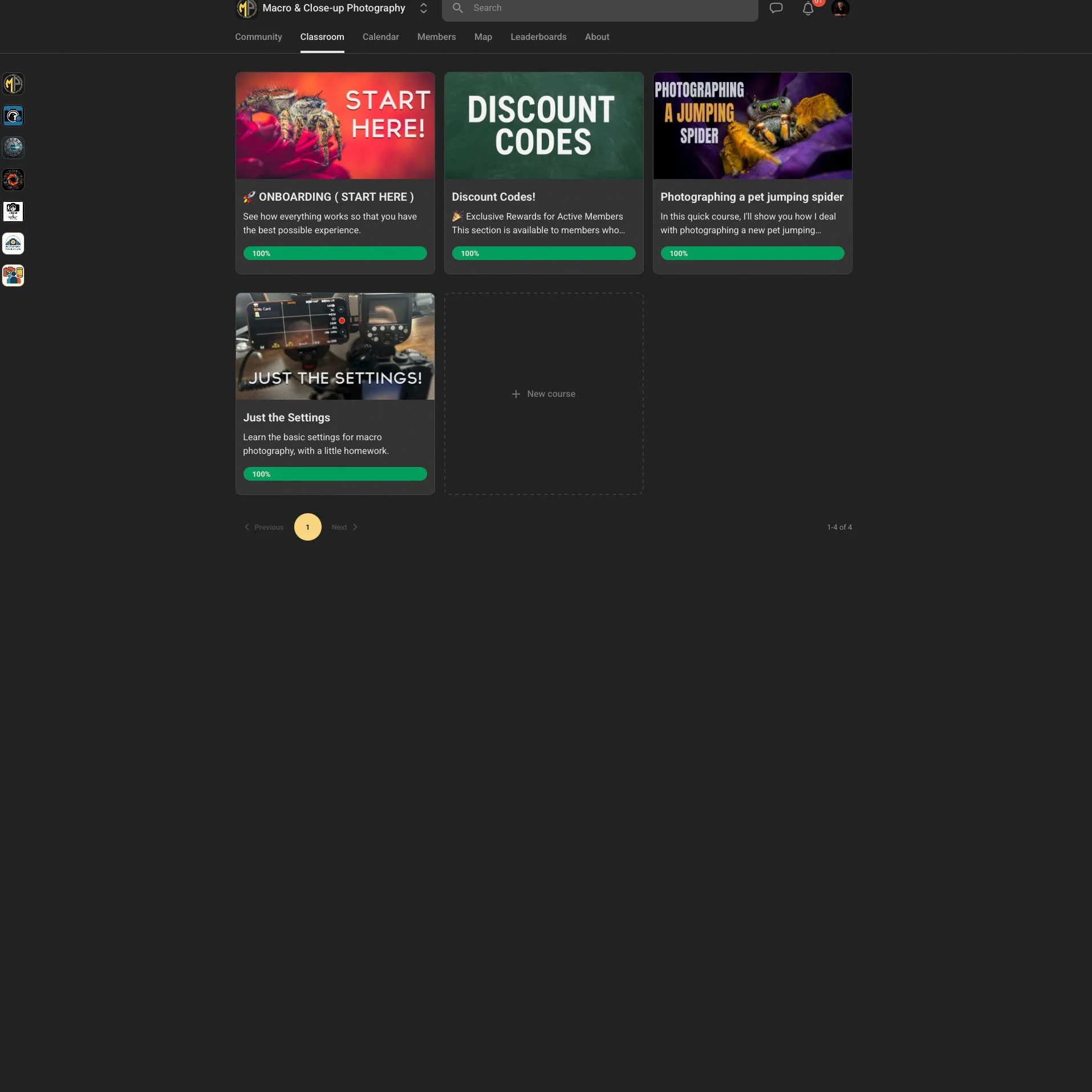Screenshot of an online photography course platform with sections on onboarding, discount codes, photographing a pet jumping spider, and basic camera settings, each with images and progress bars.