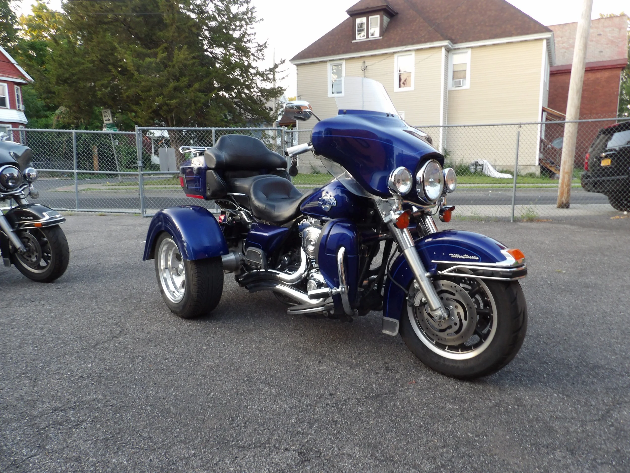 2006 HARLEY-DAVIDSON FLHTCUI ULTRA TRIKE