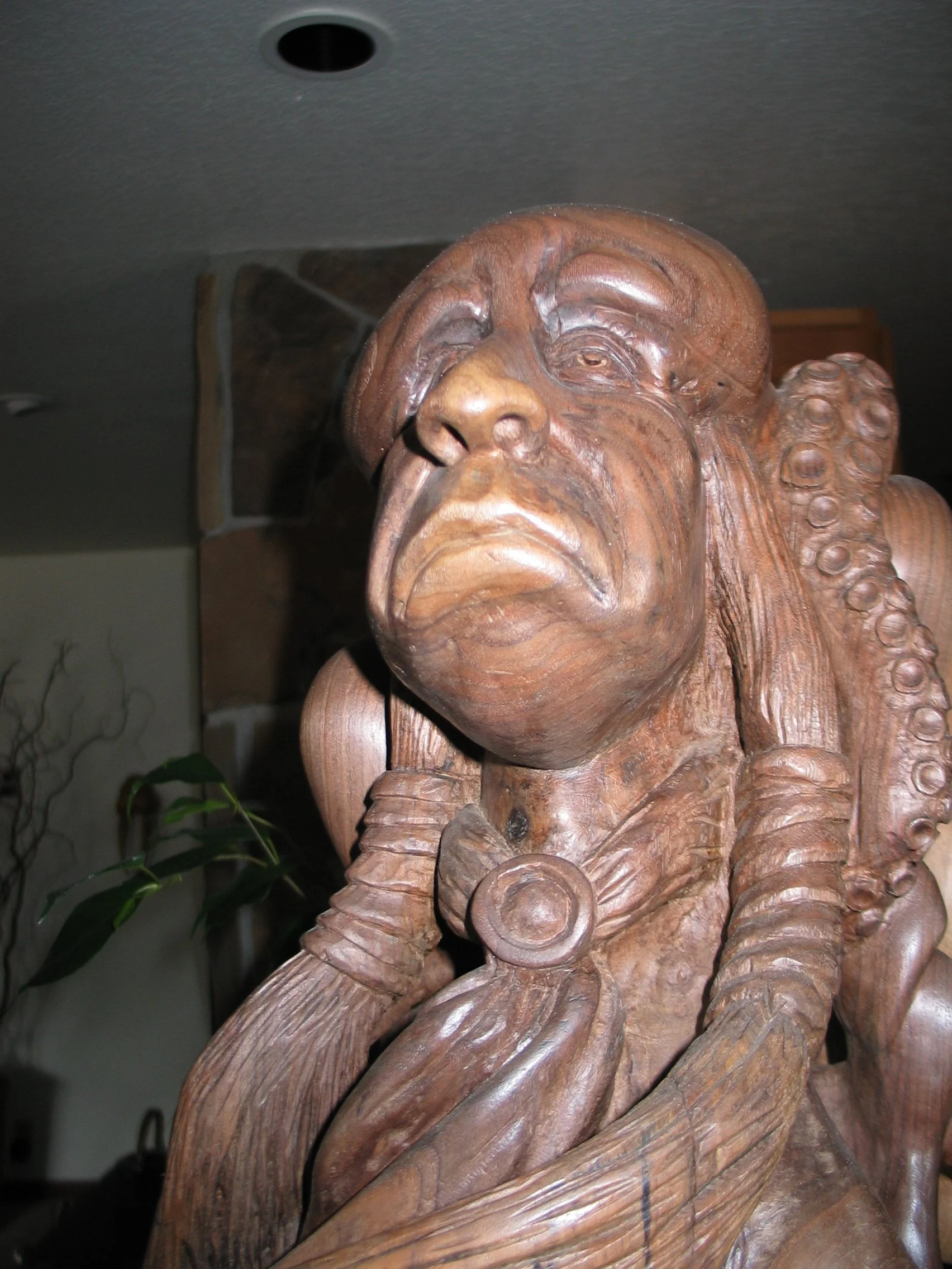 Walnut Octopus/Human