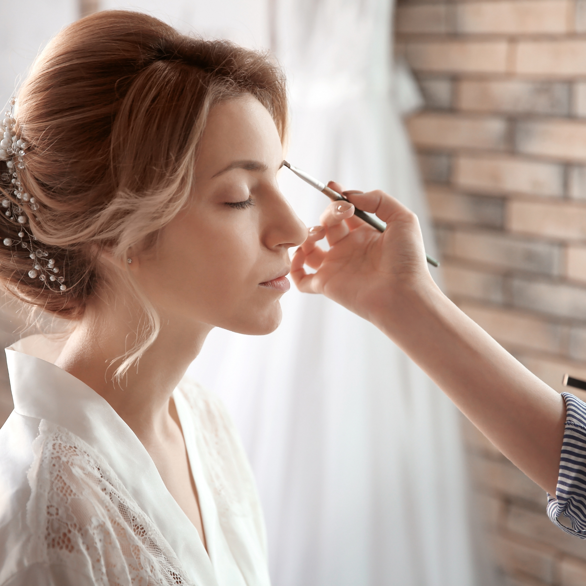 Maquillage de mariée qui tient toute la journée : le guide (vraiment) utile