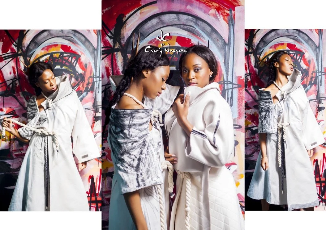 Charly Nzogang styliste tres belle tenue blanche sur une femme