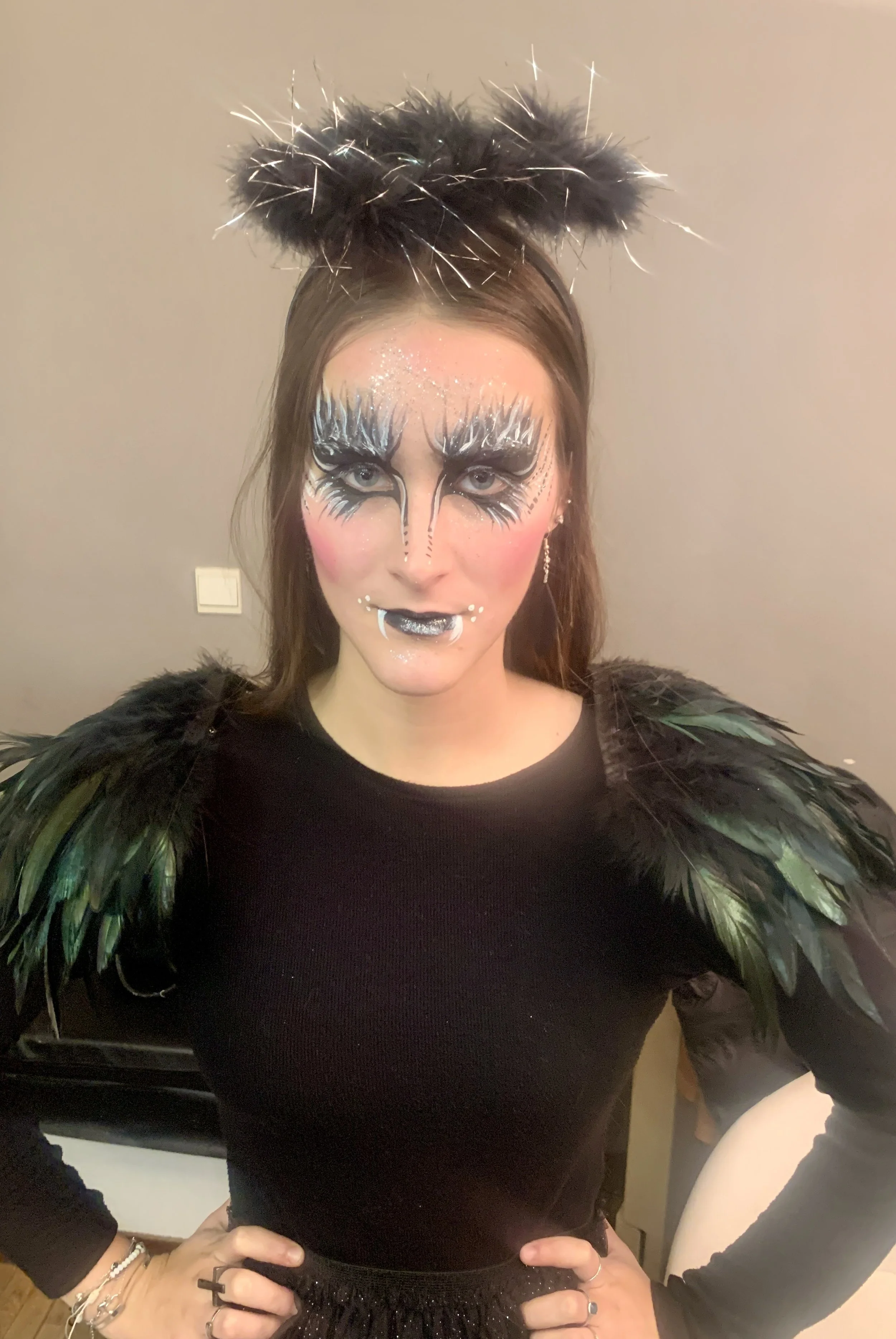 Maquillage le signe noir halloween