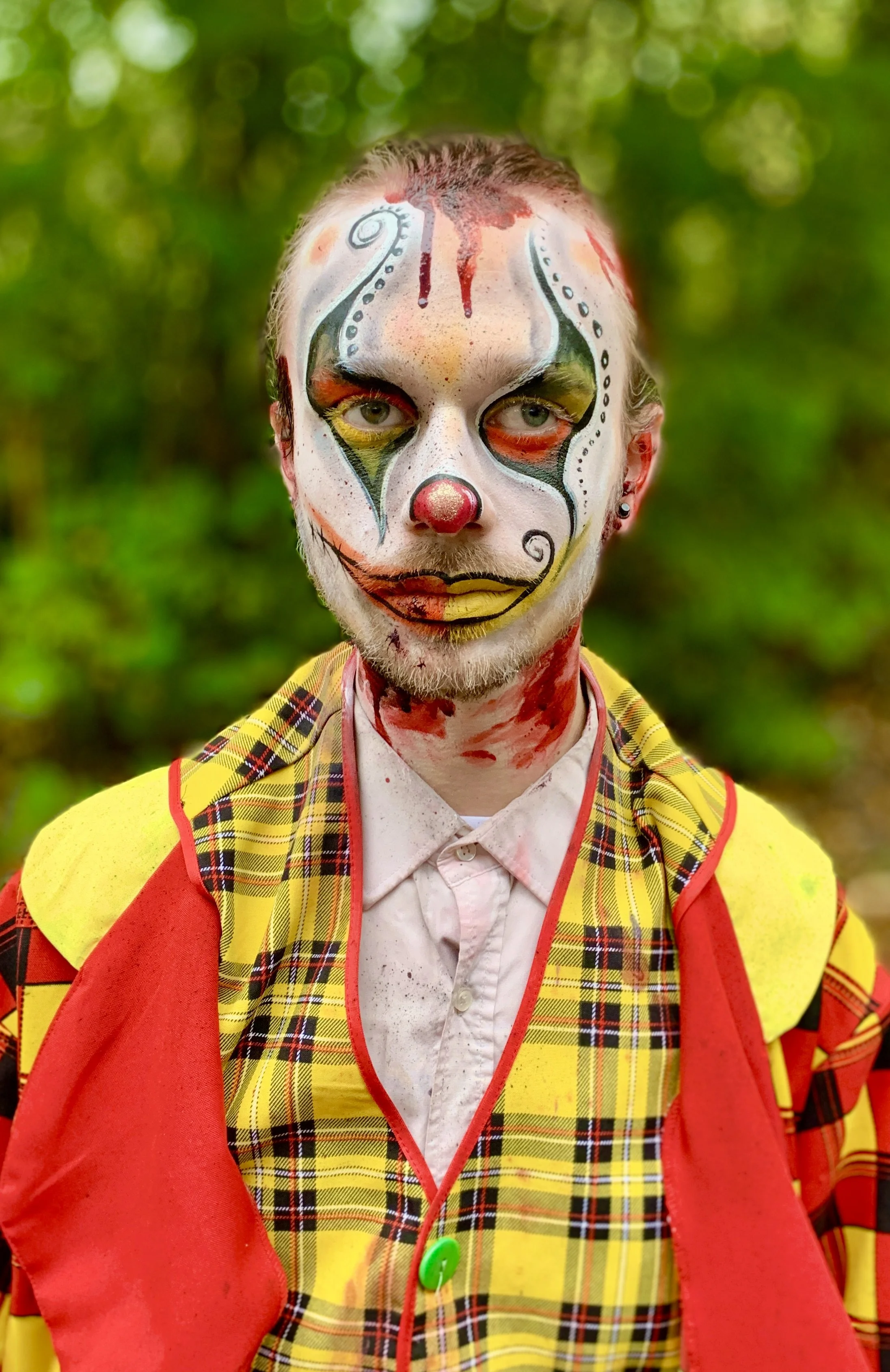 Maquillage clown en sang pour halloween