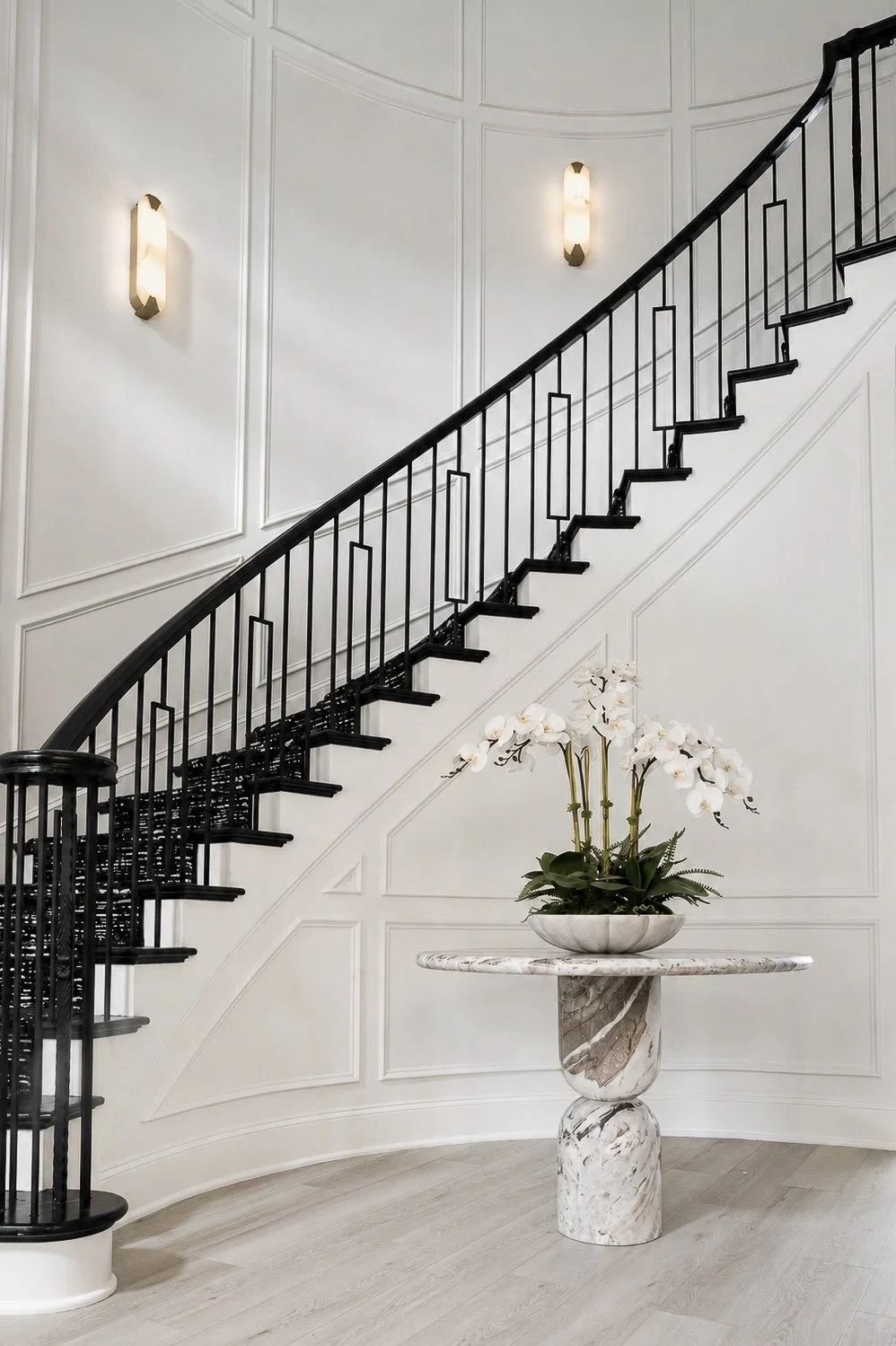 DOGGETT FOYER.jpg