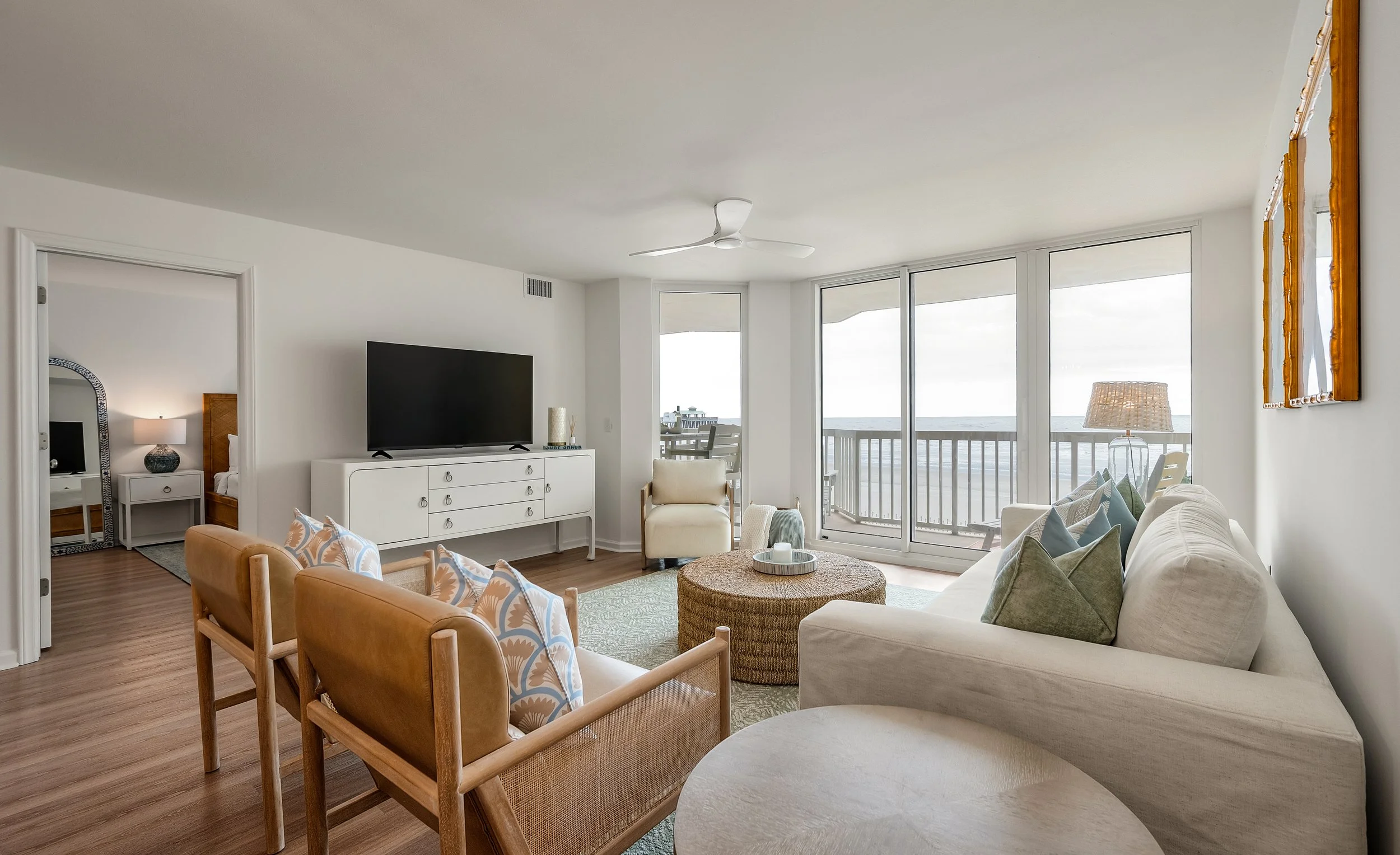 201 W Artic 109_i-18.jpg