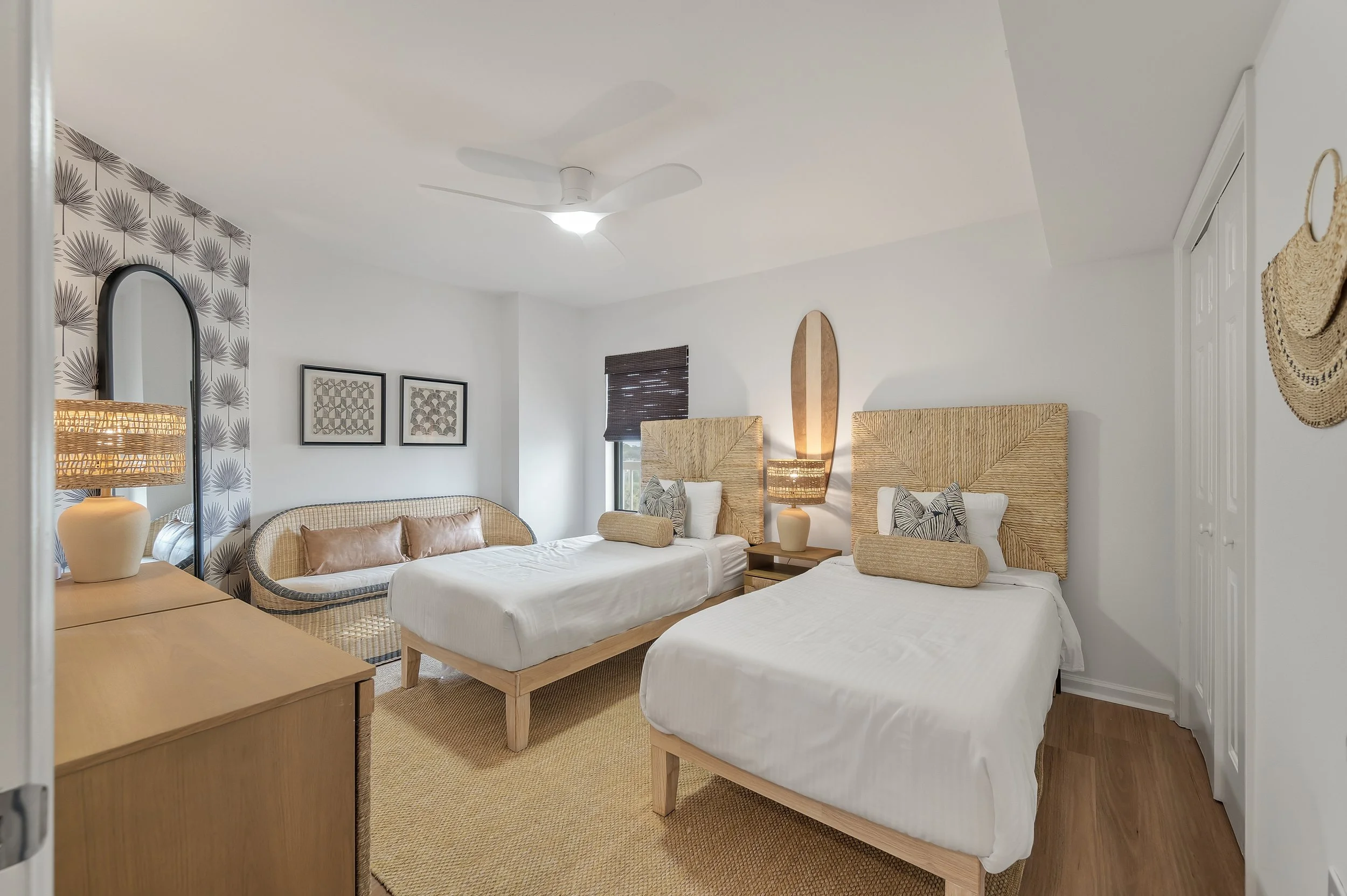 113-201 W Artic 410_i-6.jpg