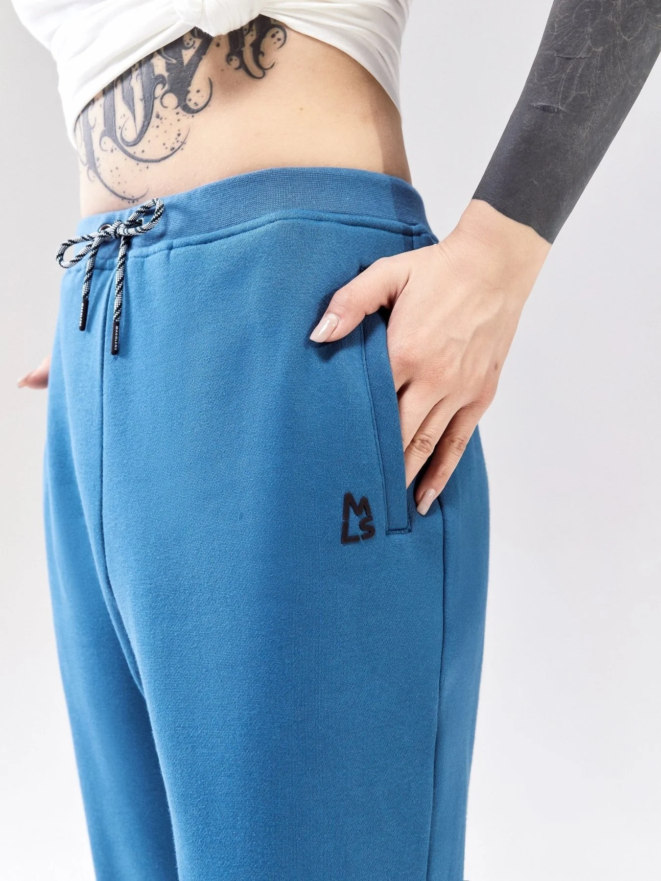 unisex-basic-sweatpants-314562_1800x1800.jpg