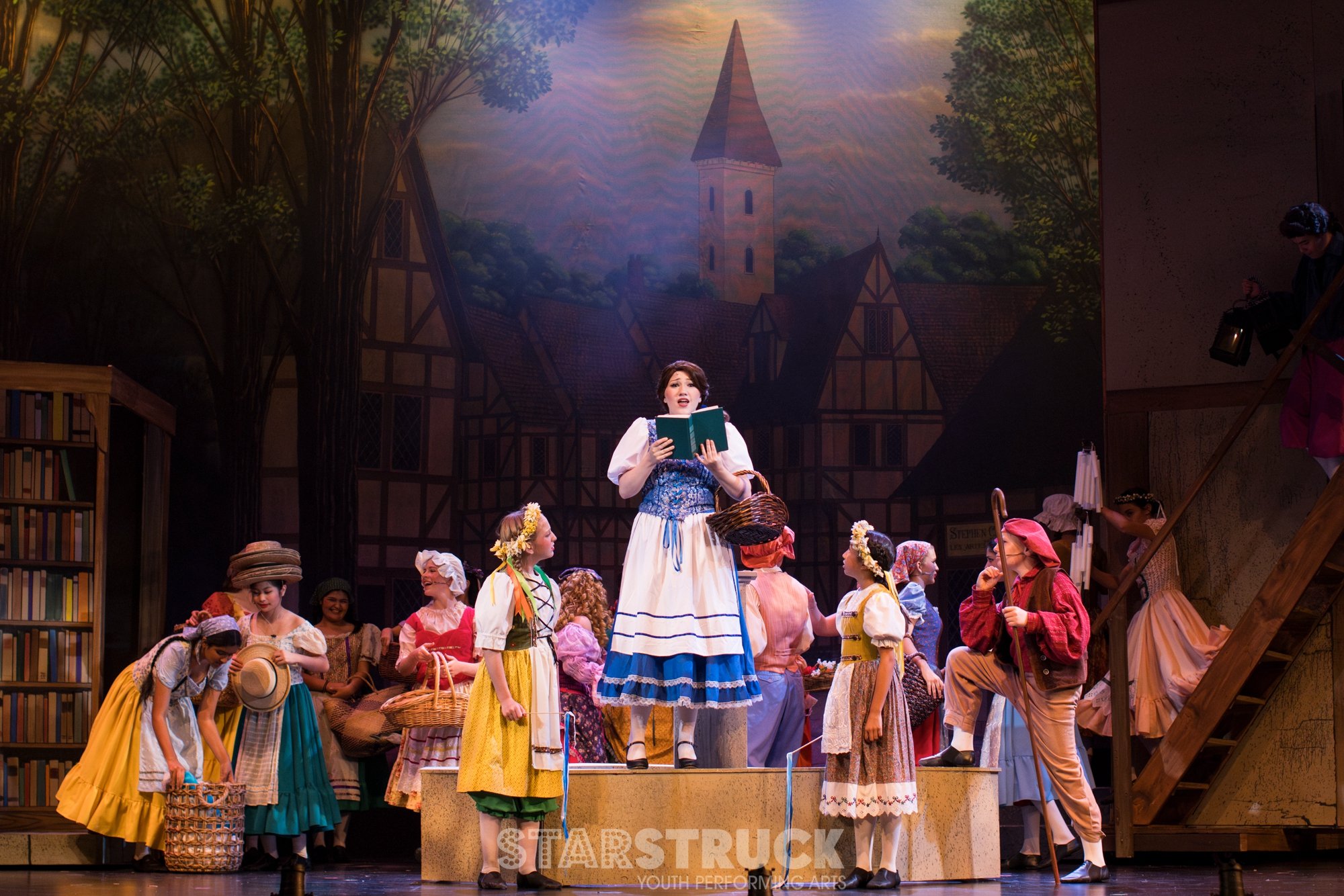 BeautyAndTheBeast_Starstruck_2024_by_Rosaura_Sandoval-012.jpg