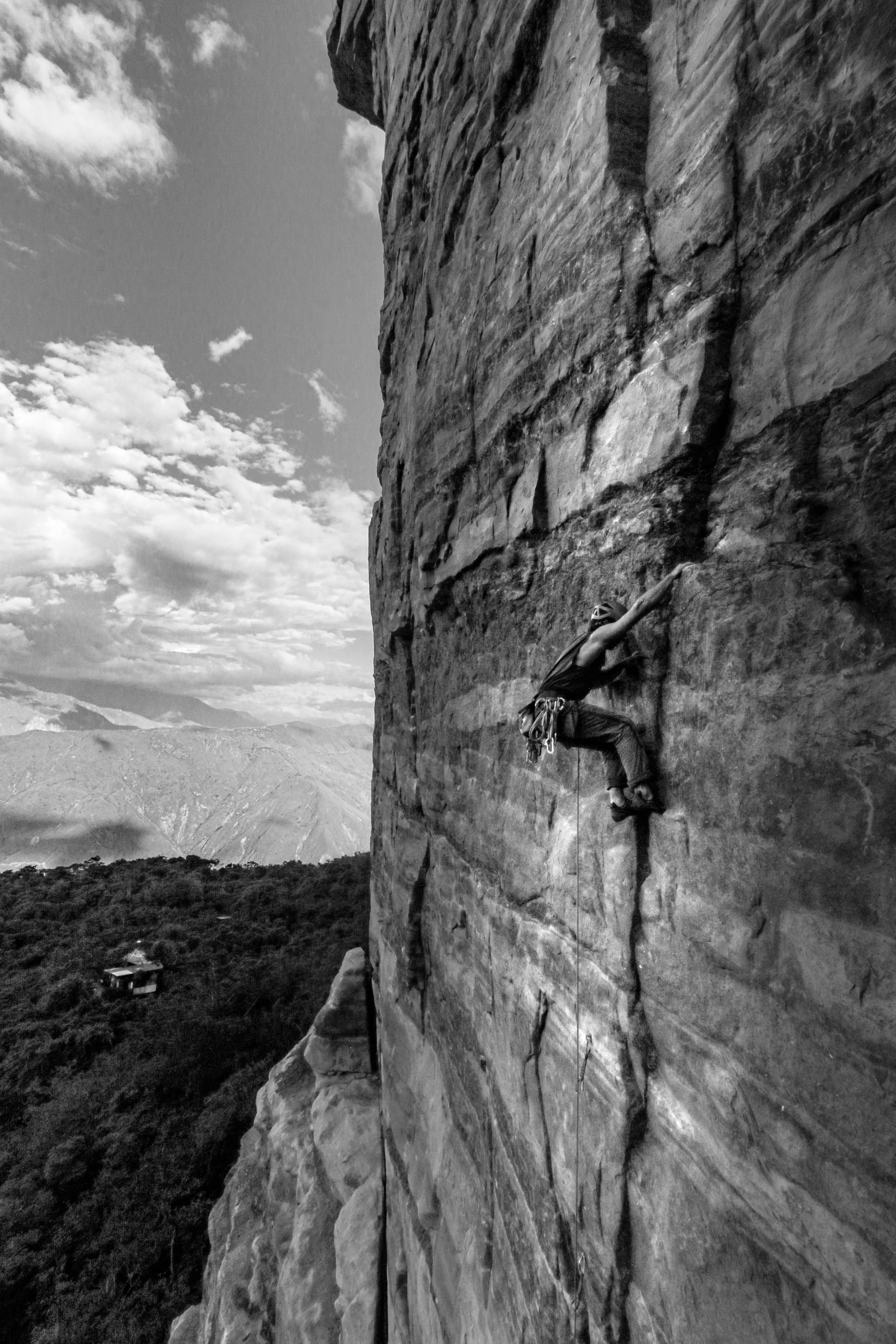 25_carballo_climb.jpg