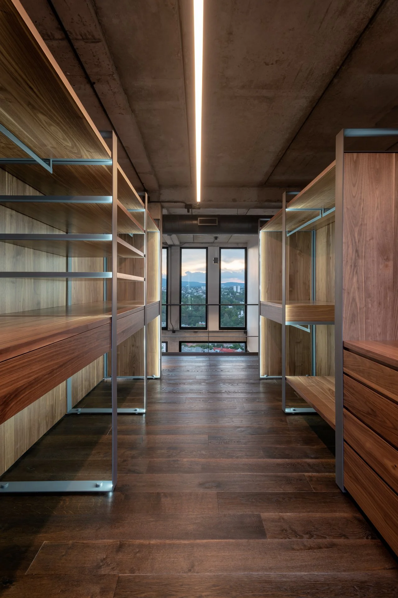 I-Closet-2.jpg