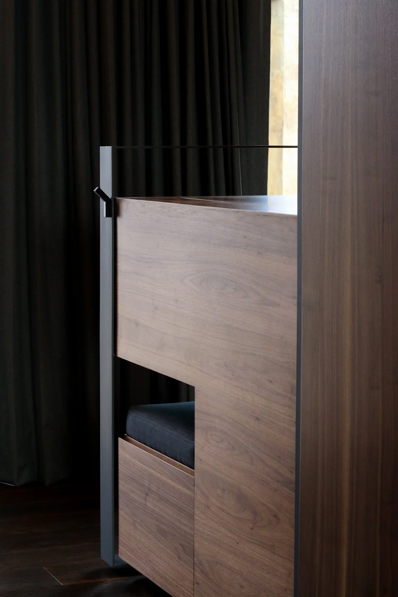 I-Closet-6.jpg