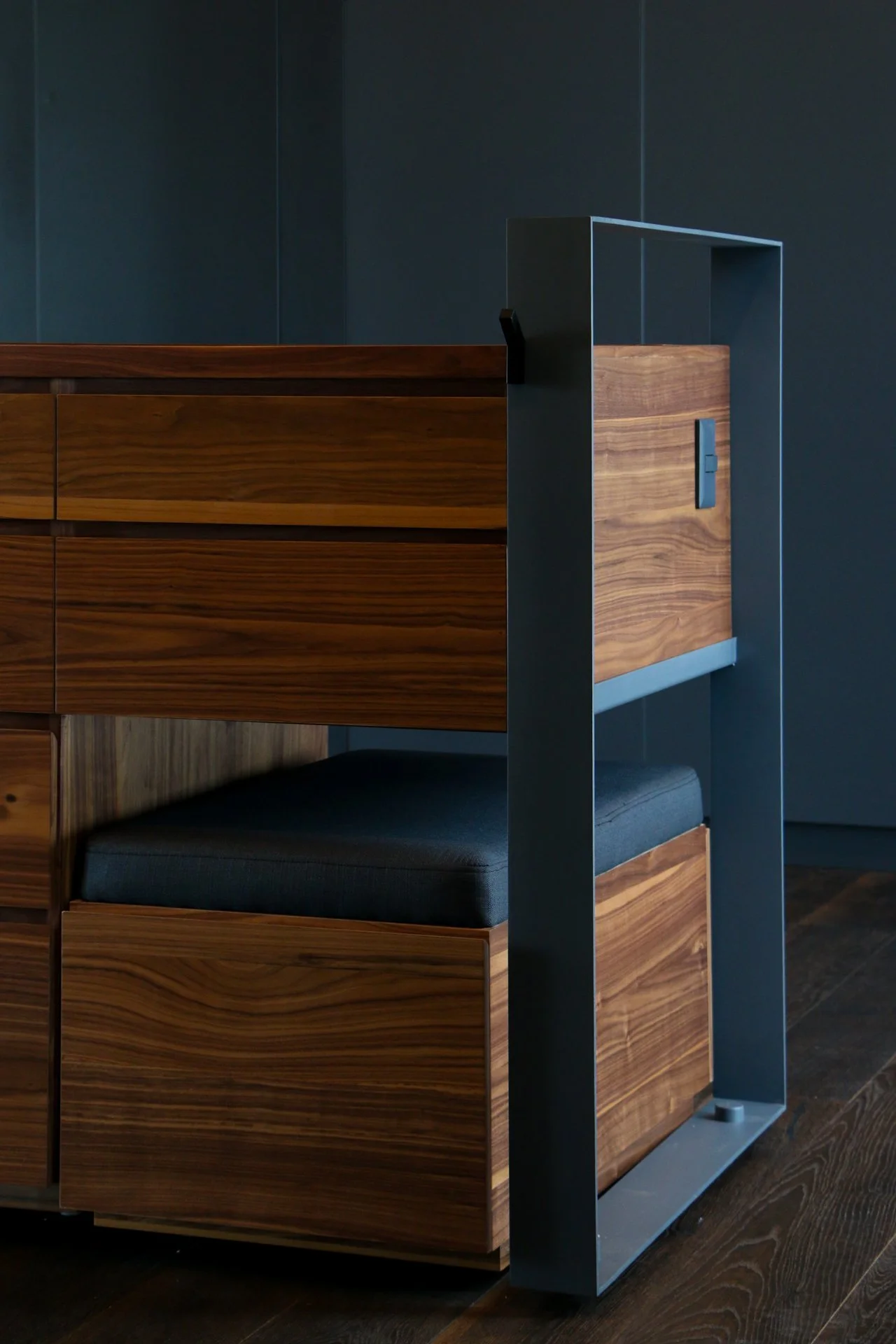 I-Closet-12.jpg
