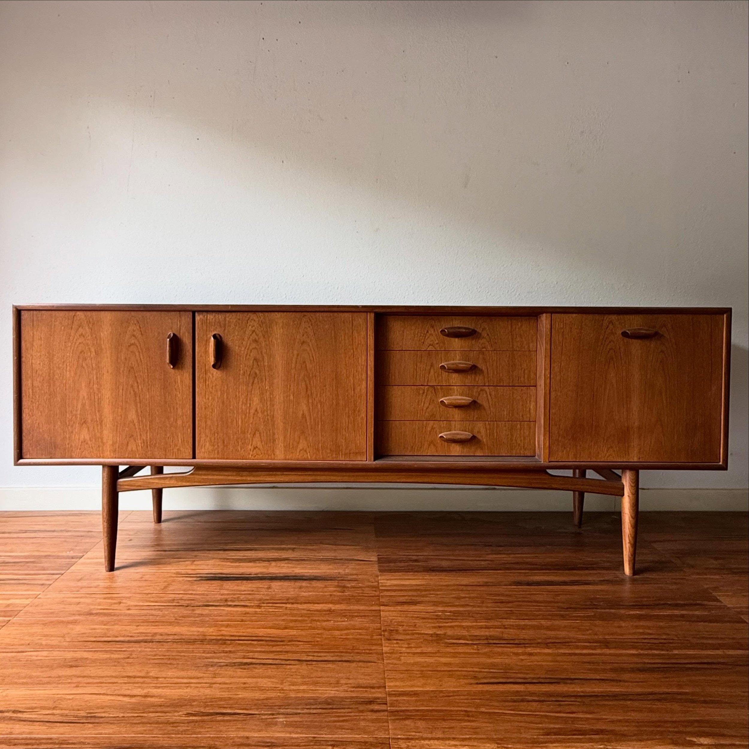 Drop release. 

Furniture.

Soon to be available on Piecesofdixie.com

DM with Inquiries/ to purchase.