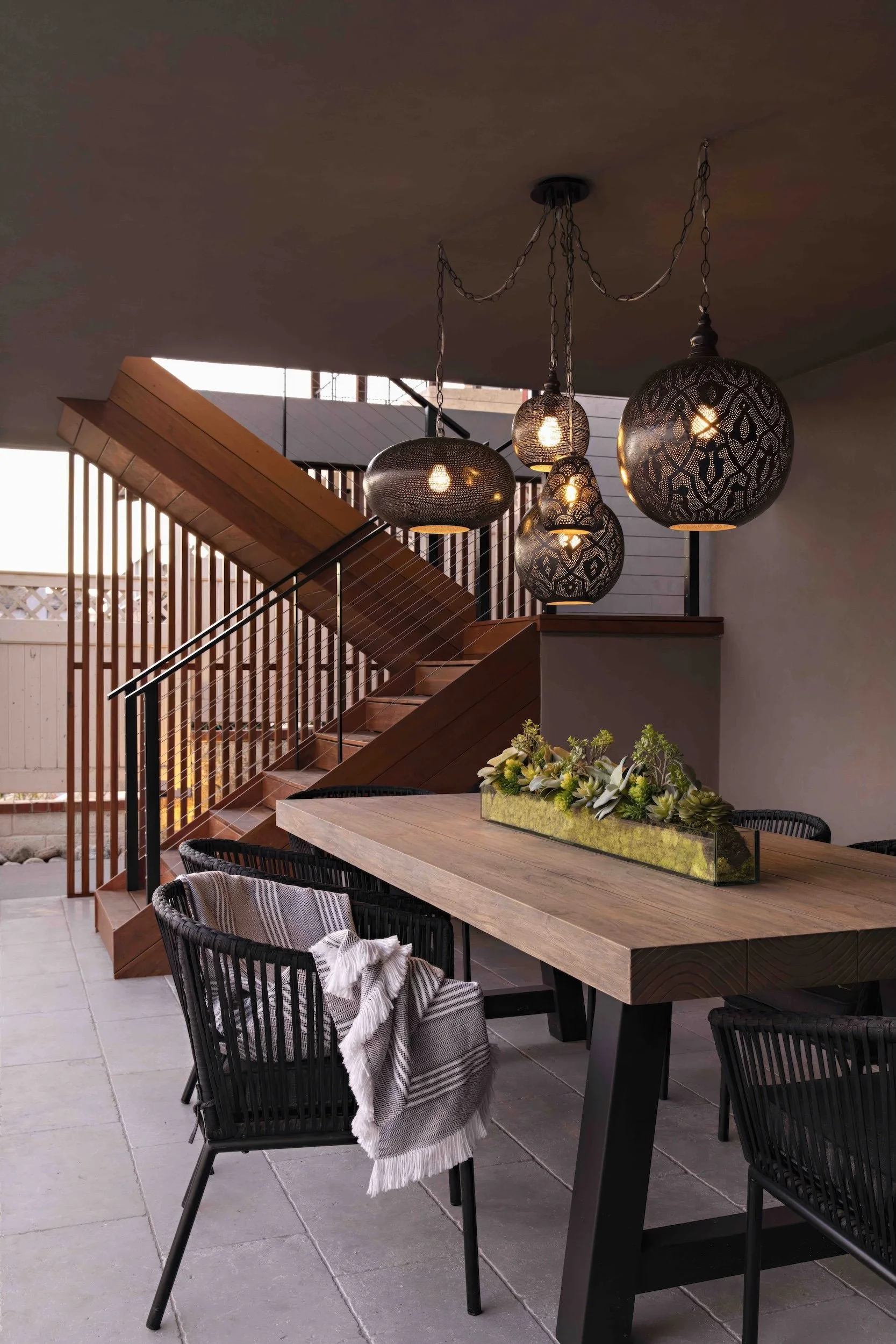 25.+dine.jpg-standard v2-2x.jpeg