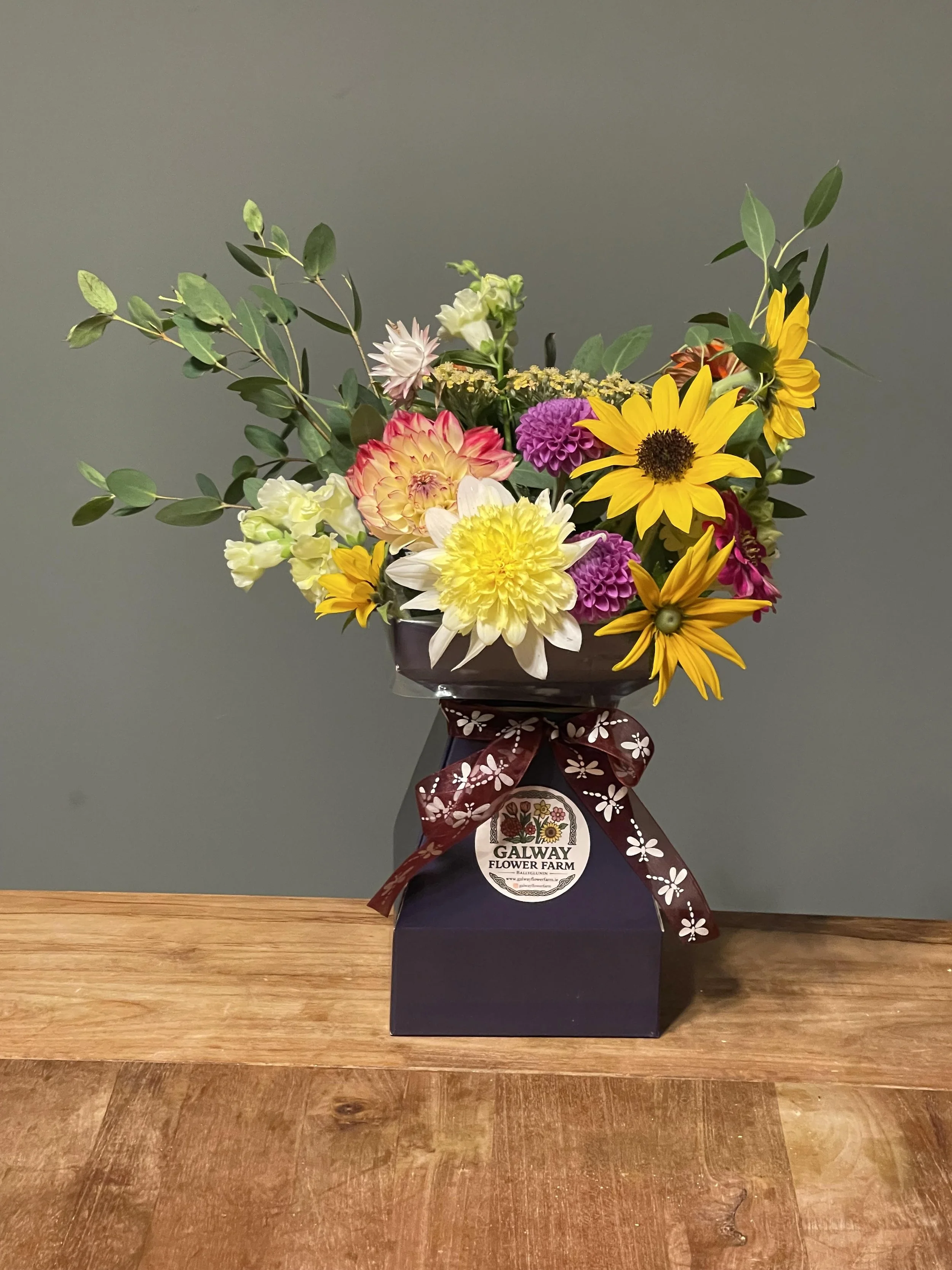 Medium Fresh Flower Bouquet in Floralbox vase