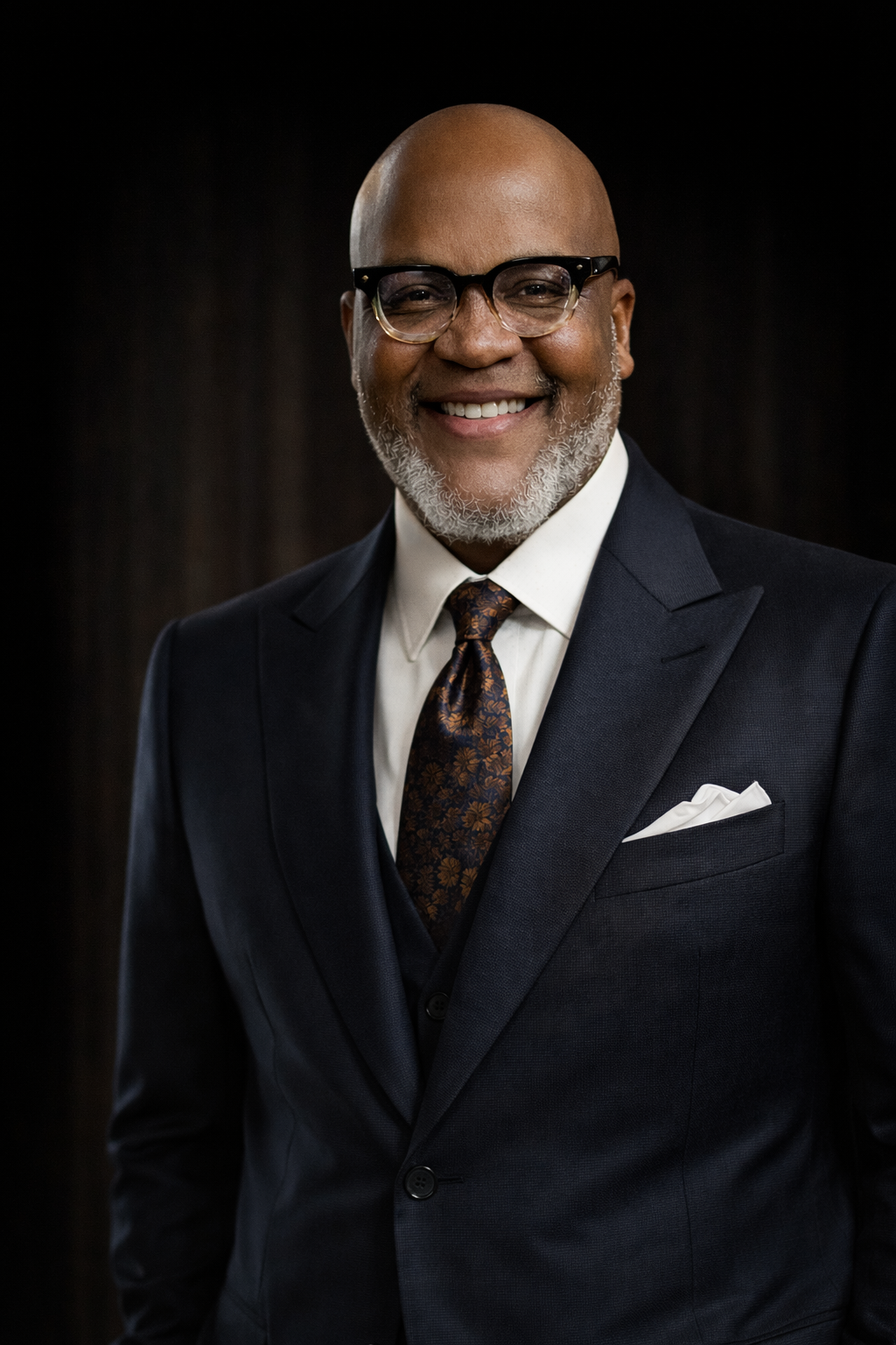 custom suit, mens clothing,mens clothing, tailored suit bespoke, made to measure,