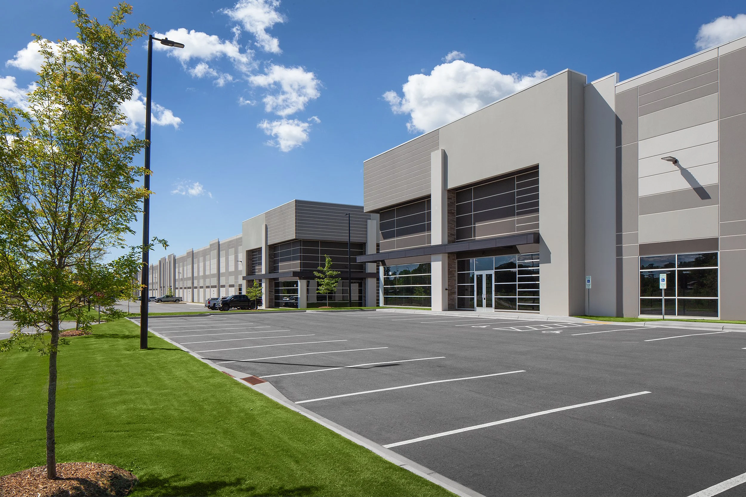 Blue_Ridge_Commerce_Center_1025.jpg