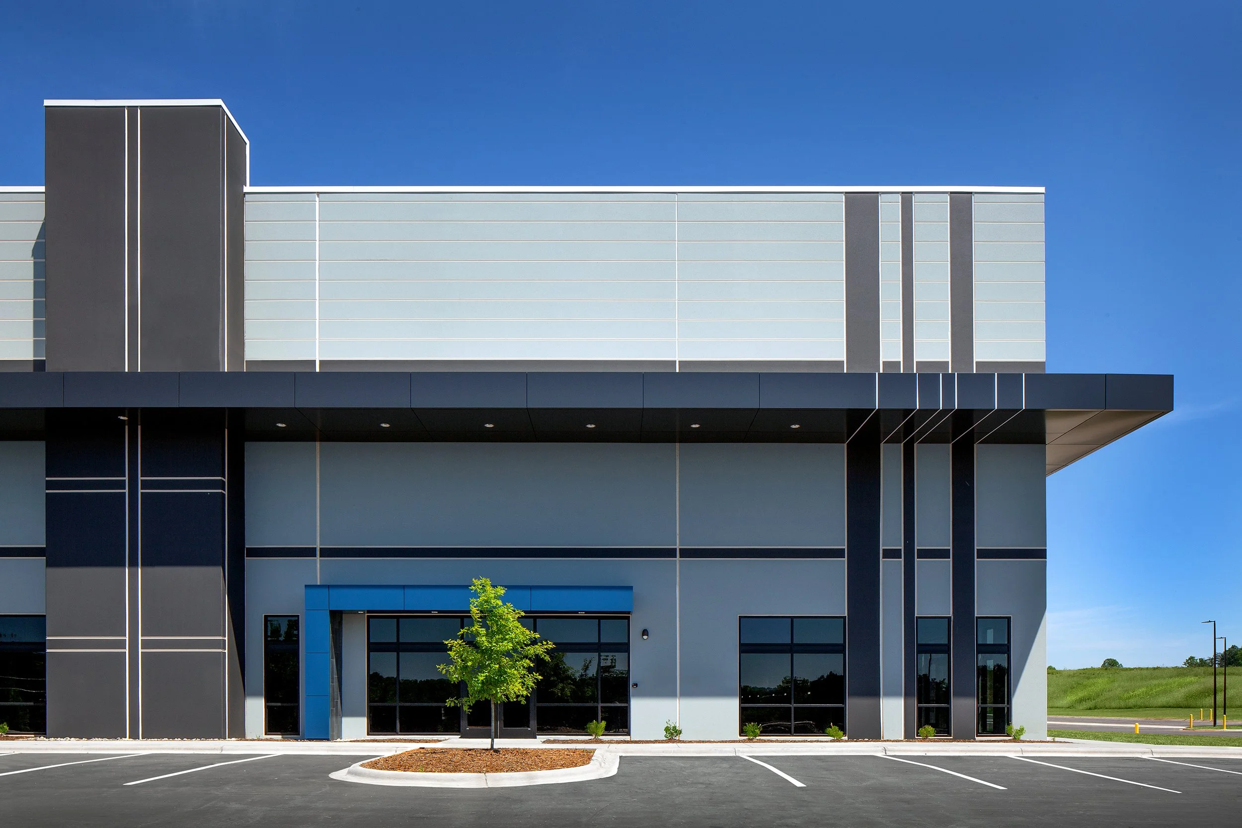 Lincoln Commerce Park West_0179.jpg